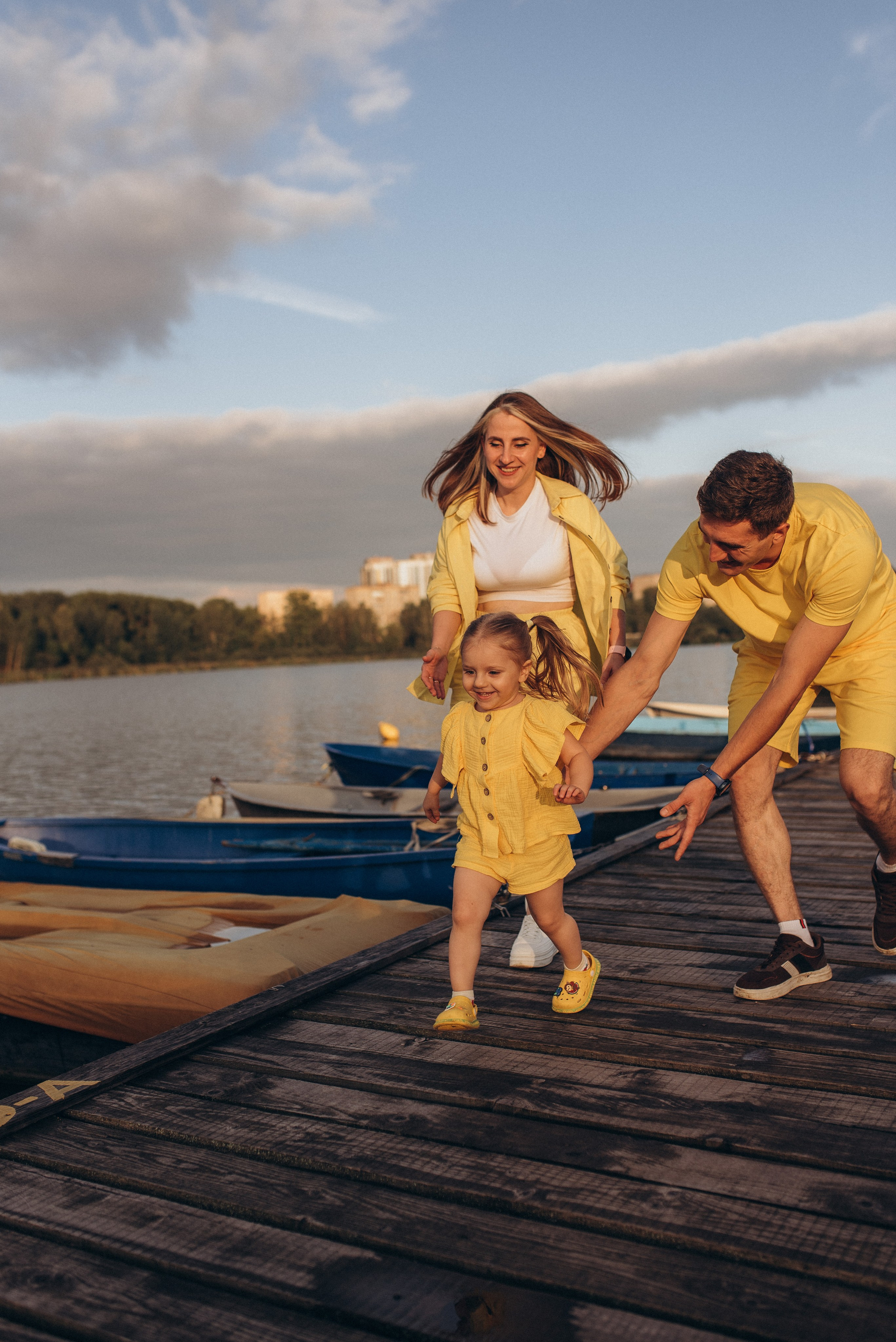 Летняя прогулка на закате. Семейный фотограф в Москве Екатерина Север