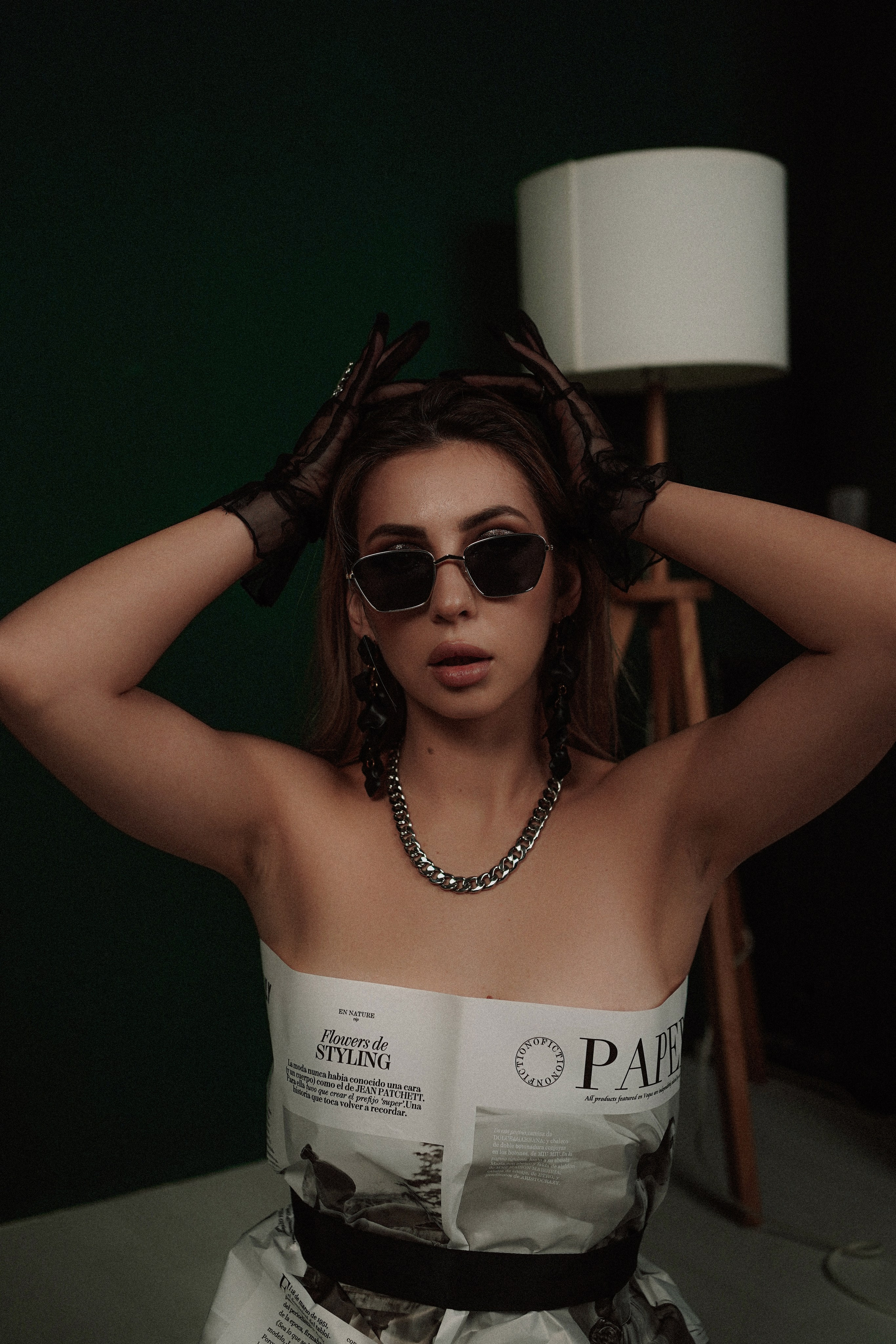 Фотостудия Рафинад. Женский фотограф Новочеркасск, Ростов-на-Дону, Шахты. Девушка в газете. Свадебный фотограф в Ростове-на-Дону. Таинство Крещения и Венчания, семейные фотосессии. Алёна Чёботова