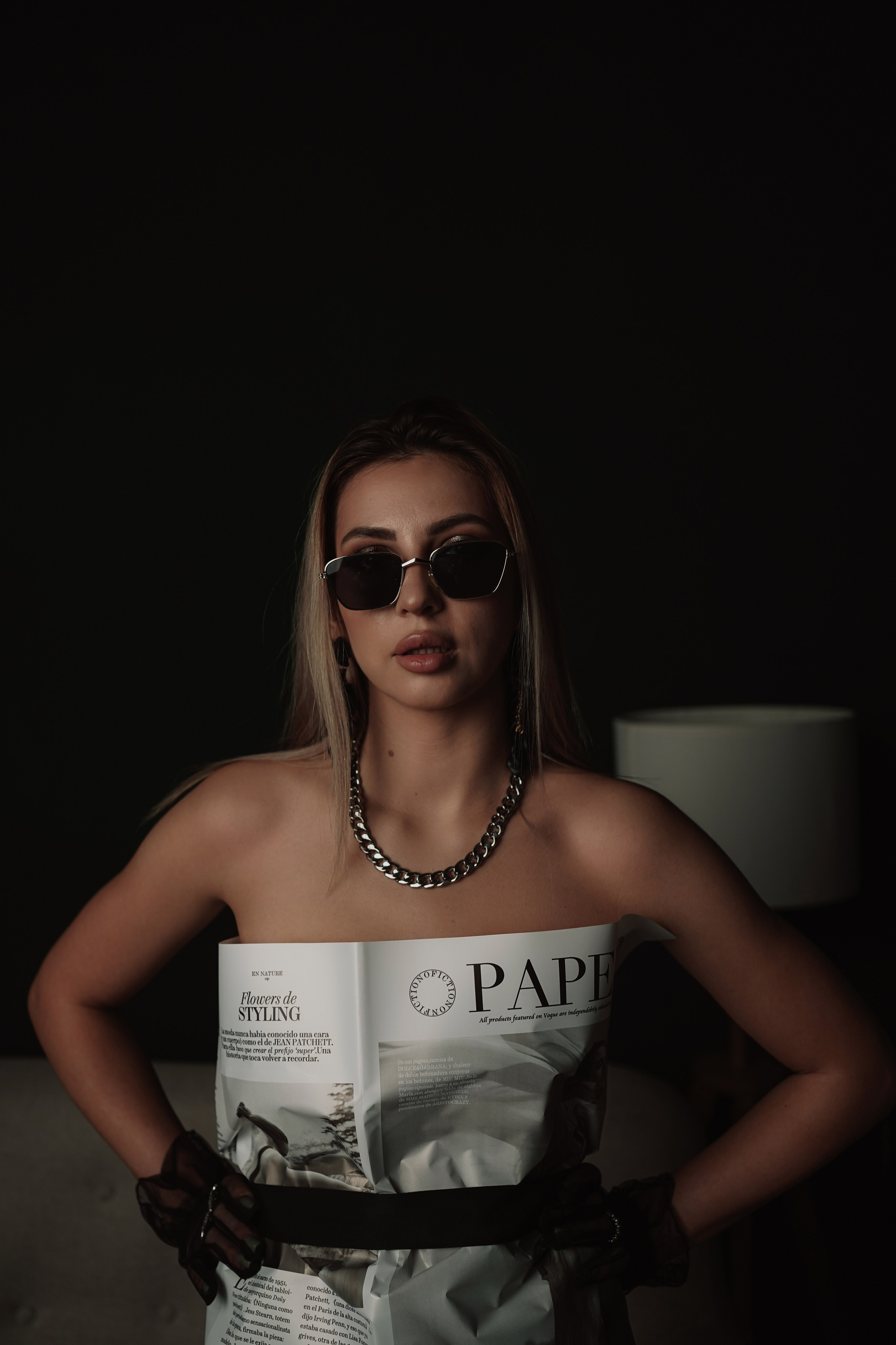 Фотостудия Рафинад. Женский фотограф Новочеркасск, Ростов-на-Дону, Шахты. Девушка в газете. Свадебный фотограф в Ростове-на-Дону. Таинство Крещения и Венчания, семейные фотосессии. Алёна Чёботова