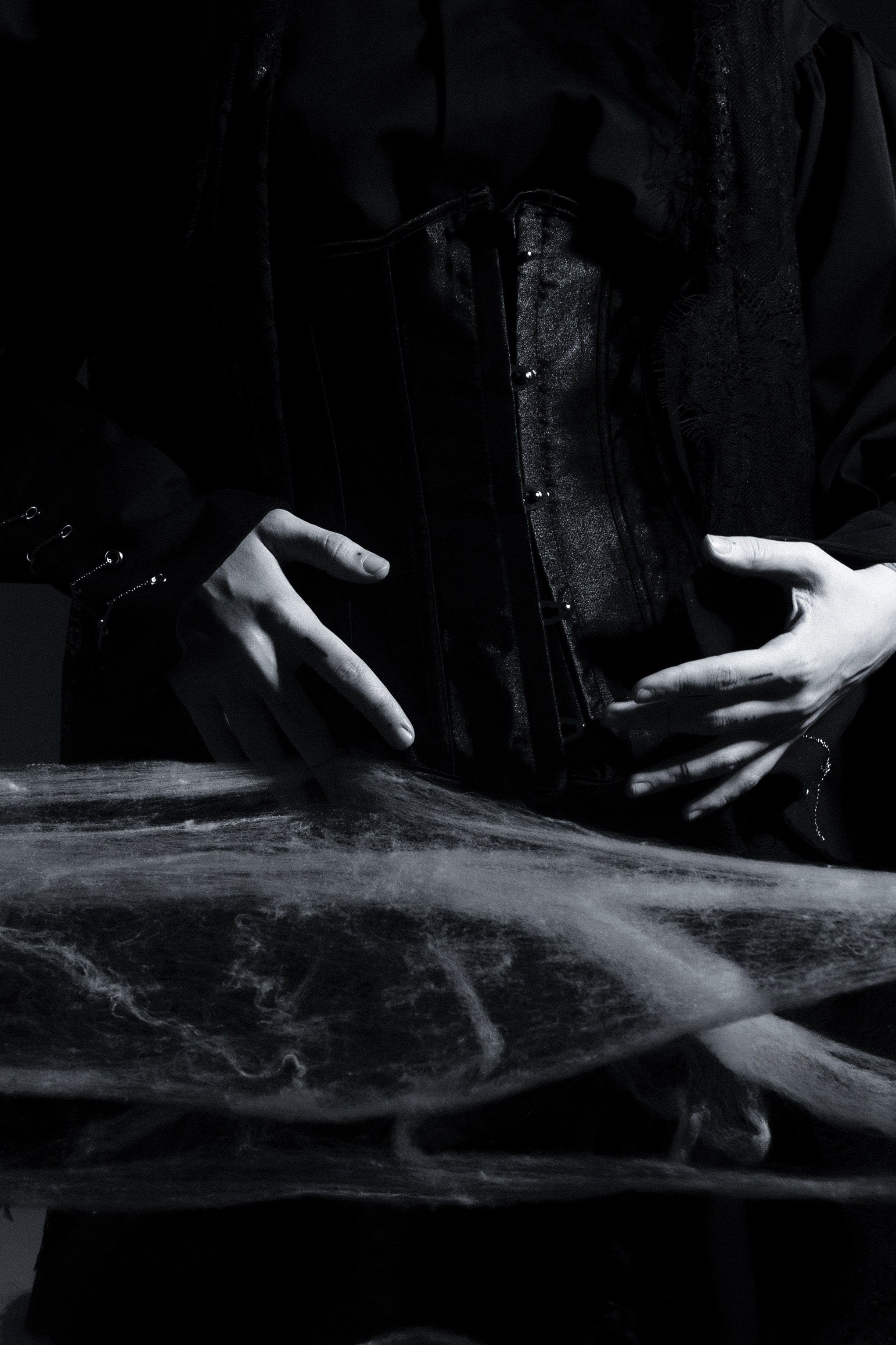 Александра Овечкина, Пенза: детализация черного кружева и нитей, концептуальный фэшн.