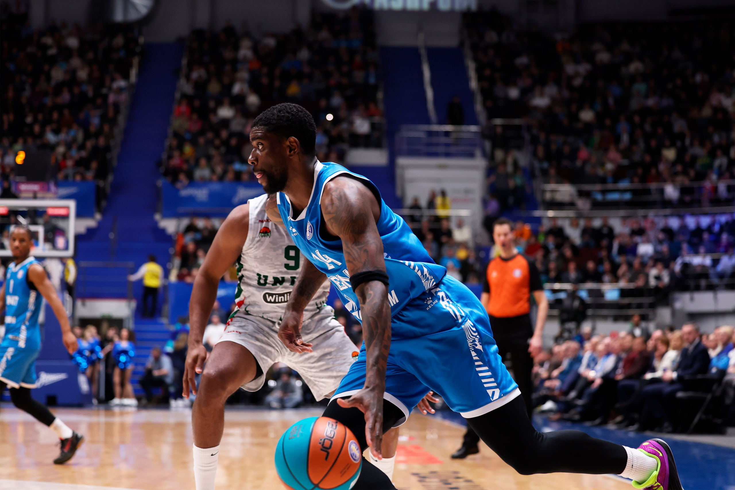 БК Зенит — БК Уникс 13.02.2025. Спортивный и репортажный фотограф Антон Тереханов