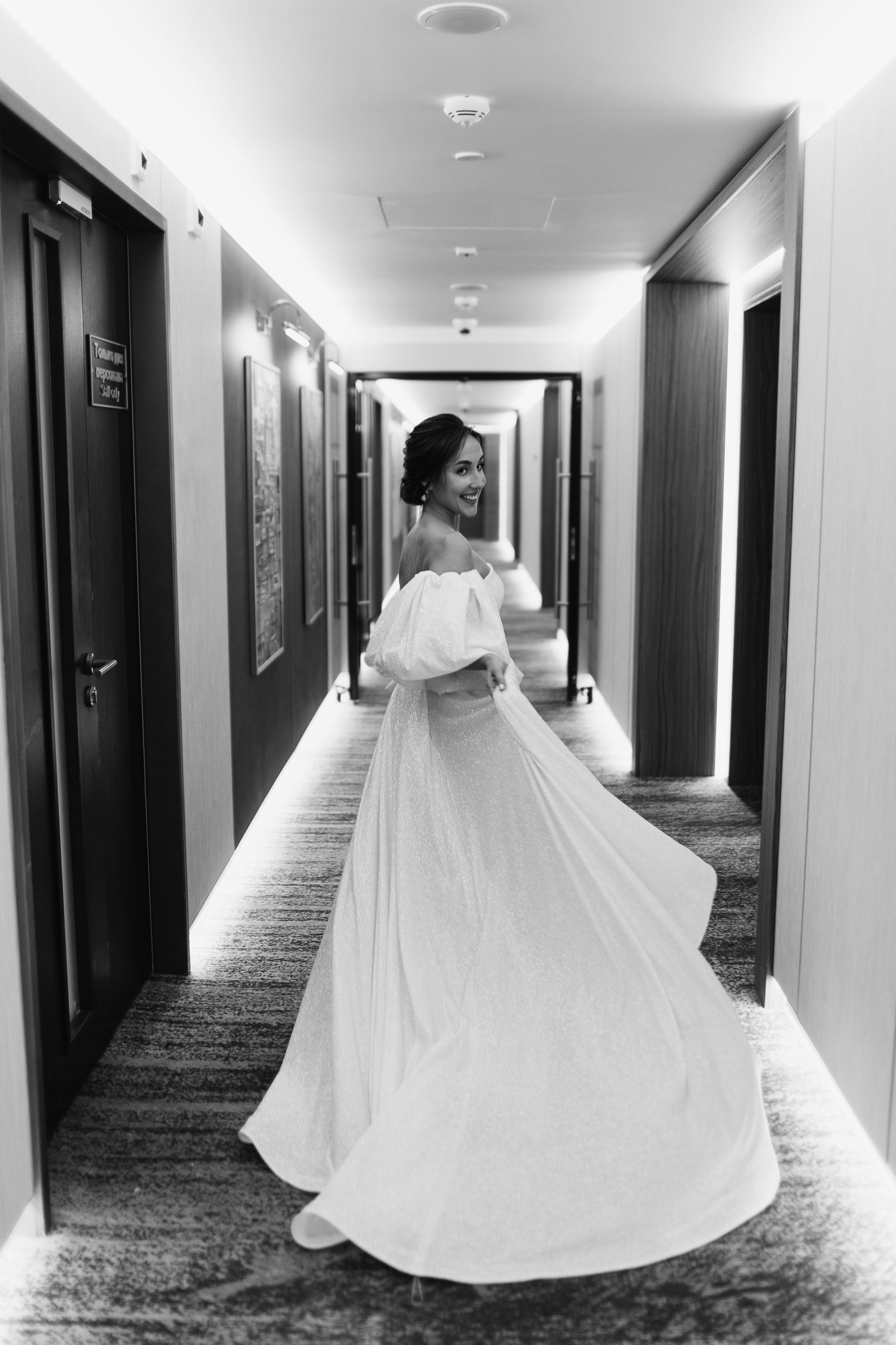 Улыбки и поцелуи. Свадебный фотограф — Ефимов Сергей