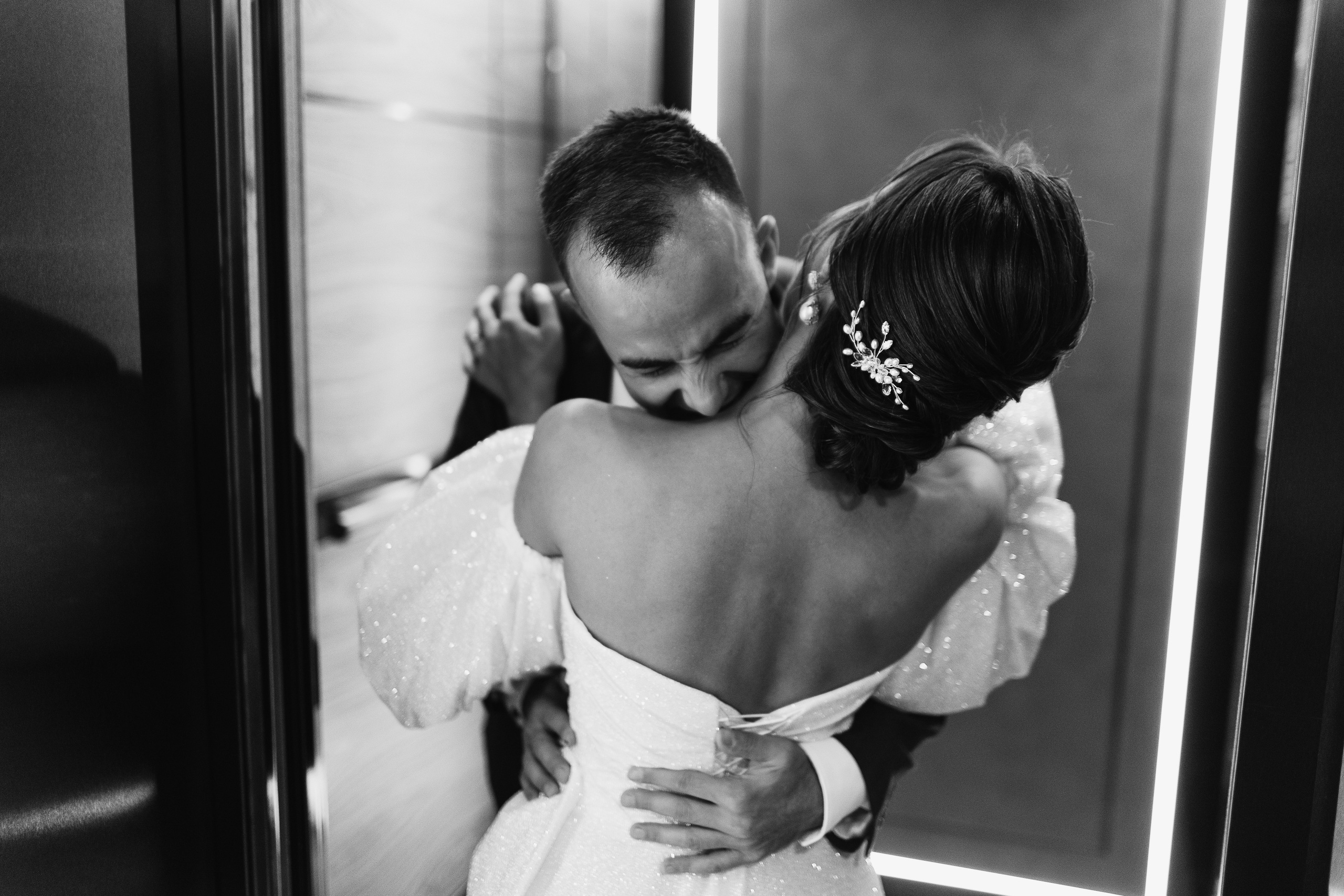 Улыбки и поцелуи. Свадебный фотограф — Ефимов Сергей