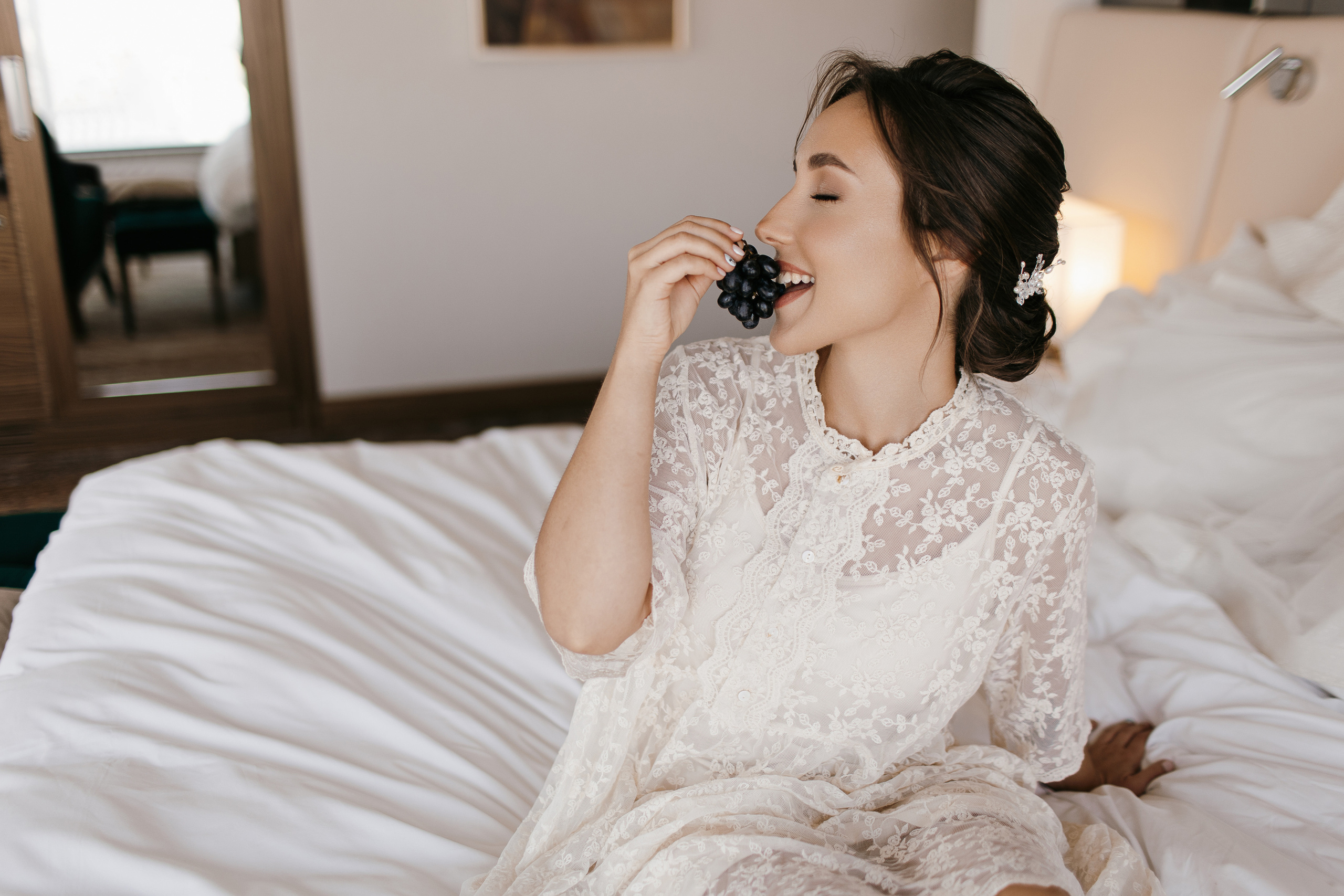 Улыбки и поцелуи. Свадебный фотограф — Ефимов Сергей