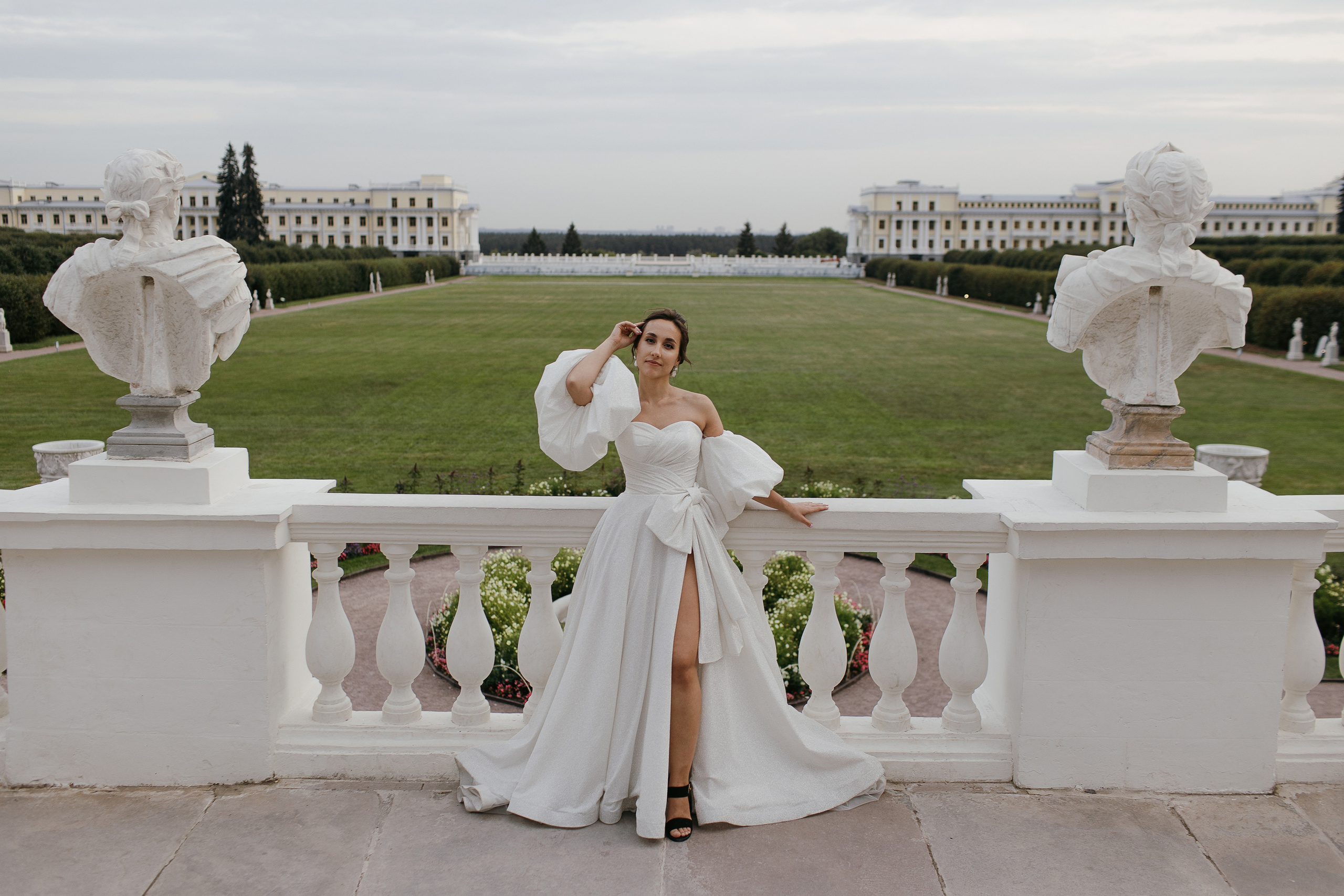 Улыбки и поцелуи. Свадебный фотограф — Ефимов Сергей