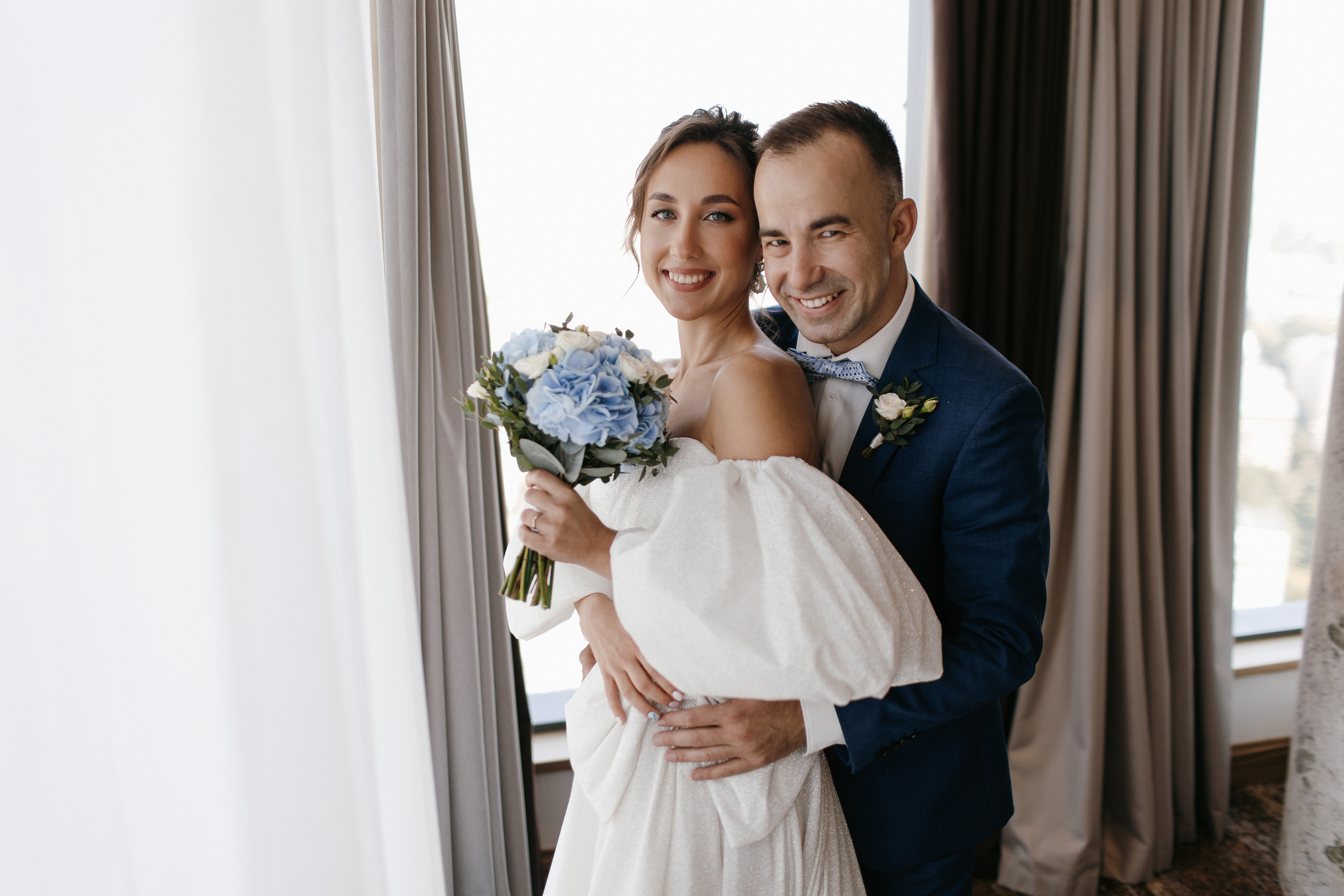 Улыбки и поцелуи. Свадебный фотограф — Ефимов Сергей