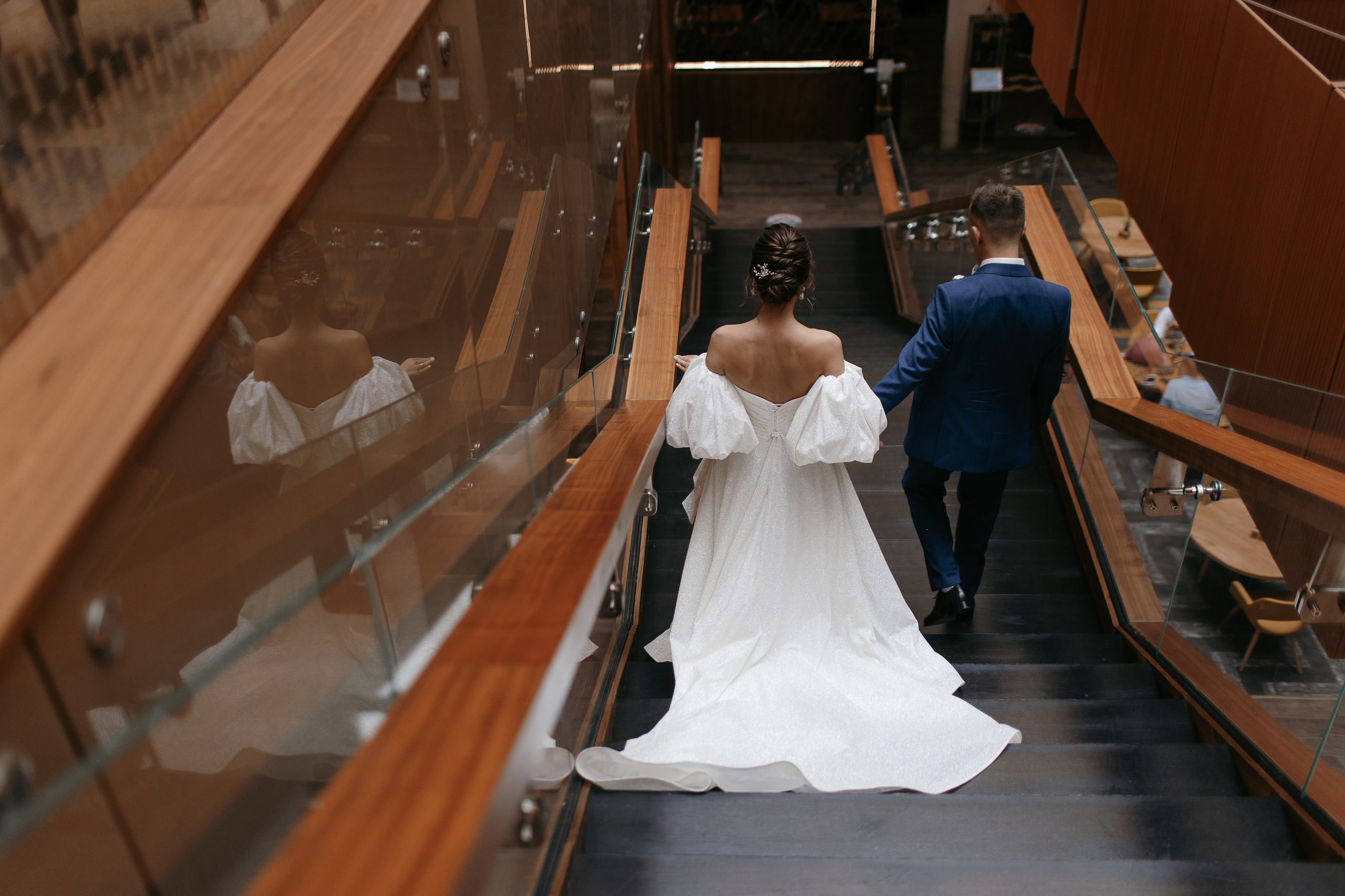 Улыбки и поцелуи. Свадебный фотограф — Ефимов Сергей