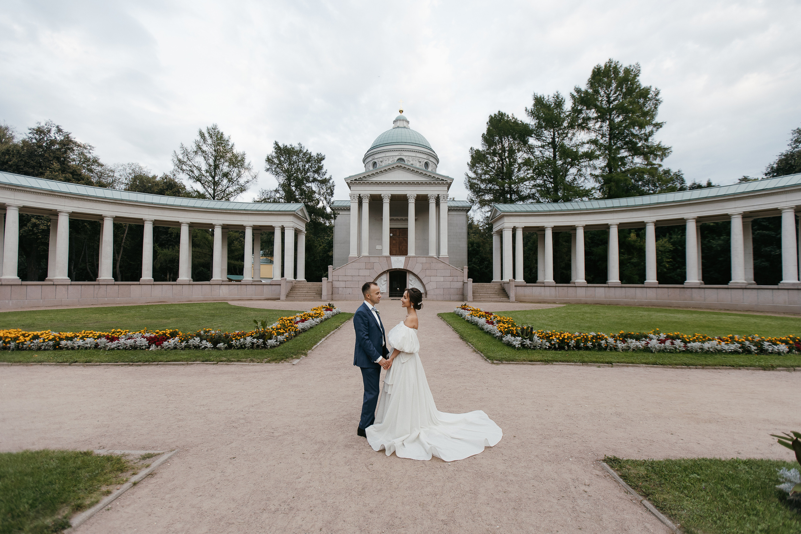 Улыбки и поцелуи. Свадебный фотограф — Ефимов Сергей