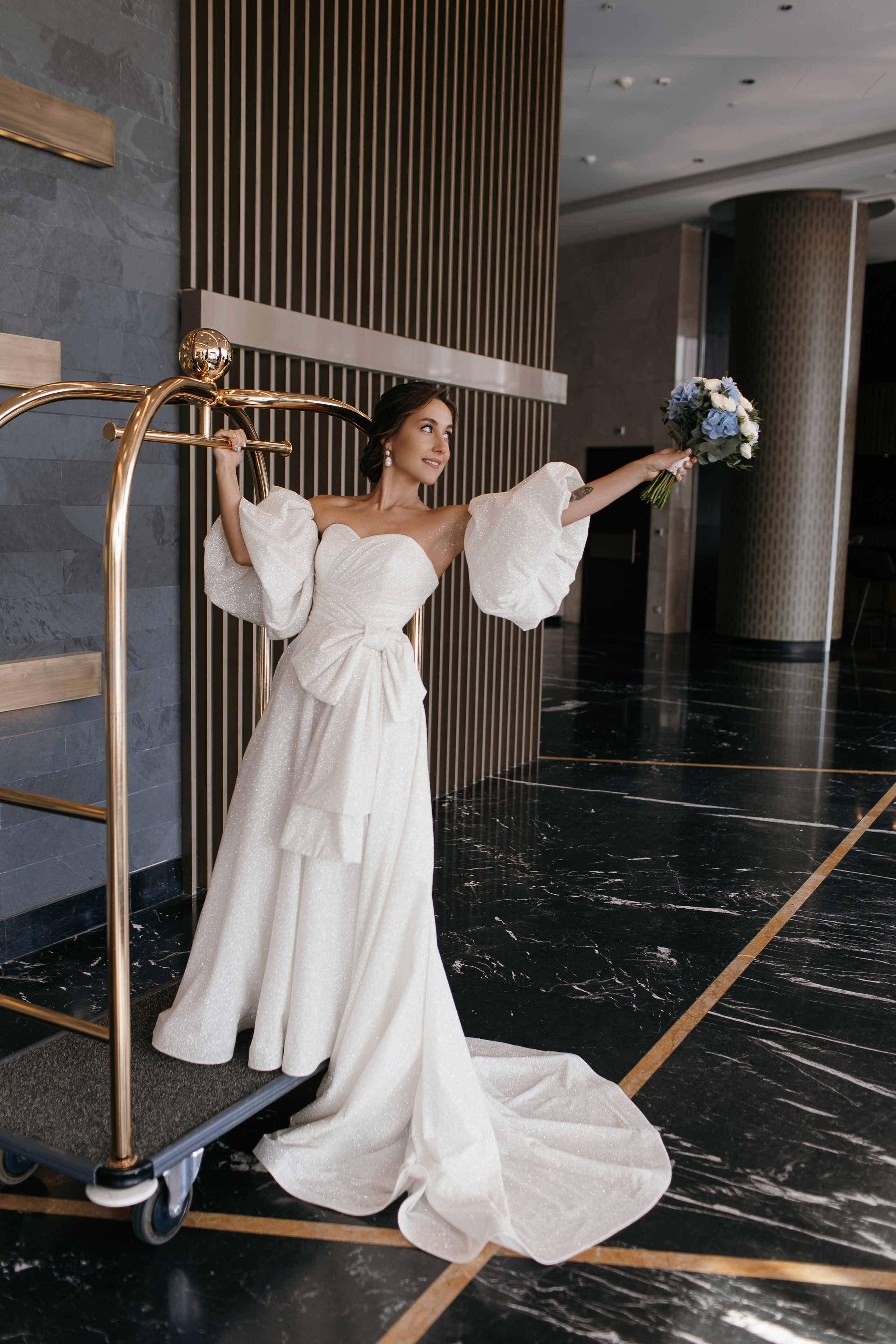 Улыбки и поцелуи. Свадебный фотограф — Ефимов Сергей