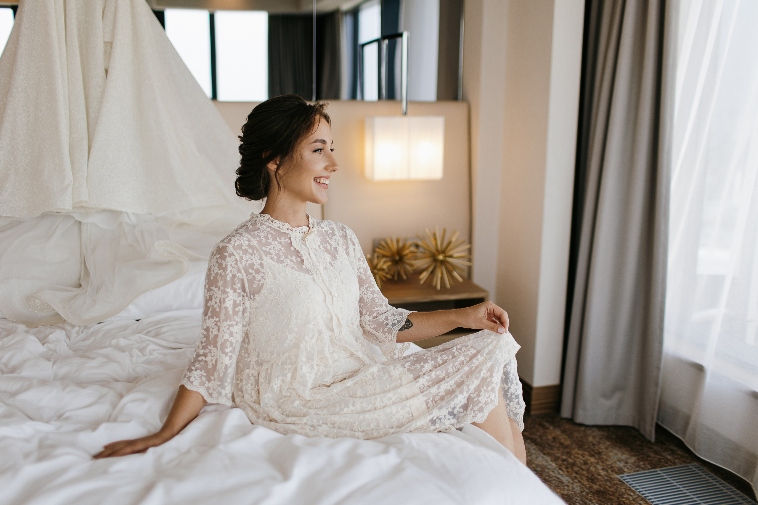 Улыбки и поцелуи. Свадебный фотограф — Ефимов Сергей