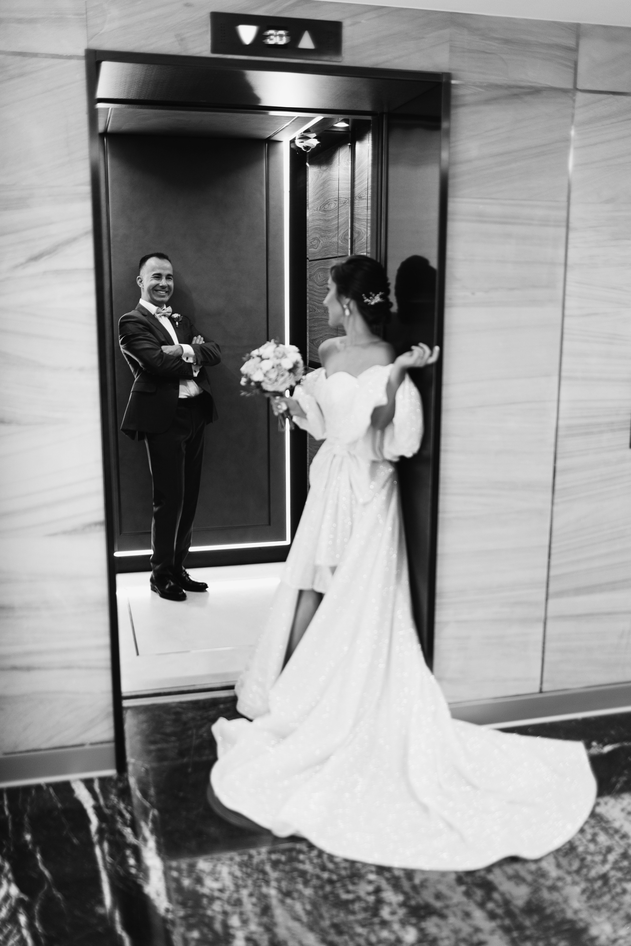 Улыбки и поцелуи. Свадебный фотограф — Ефимов Сергей