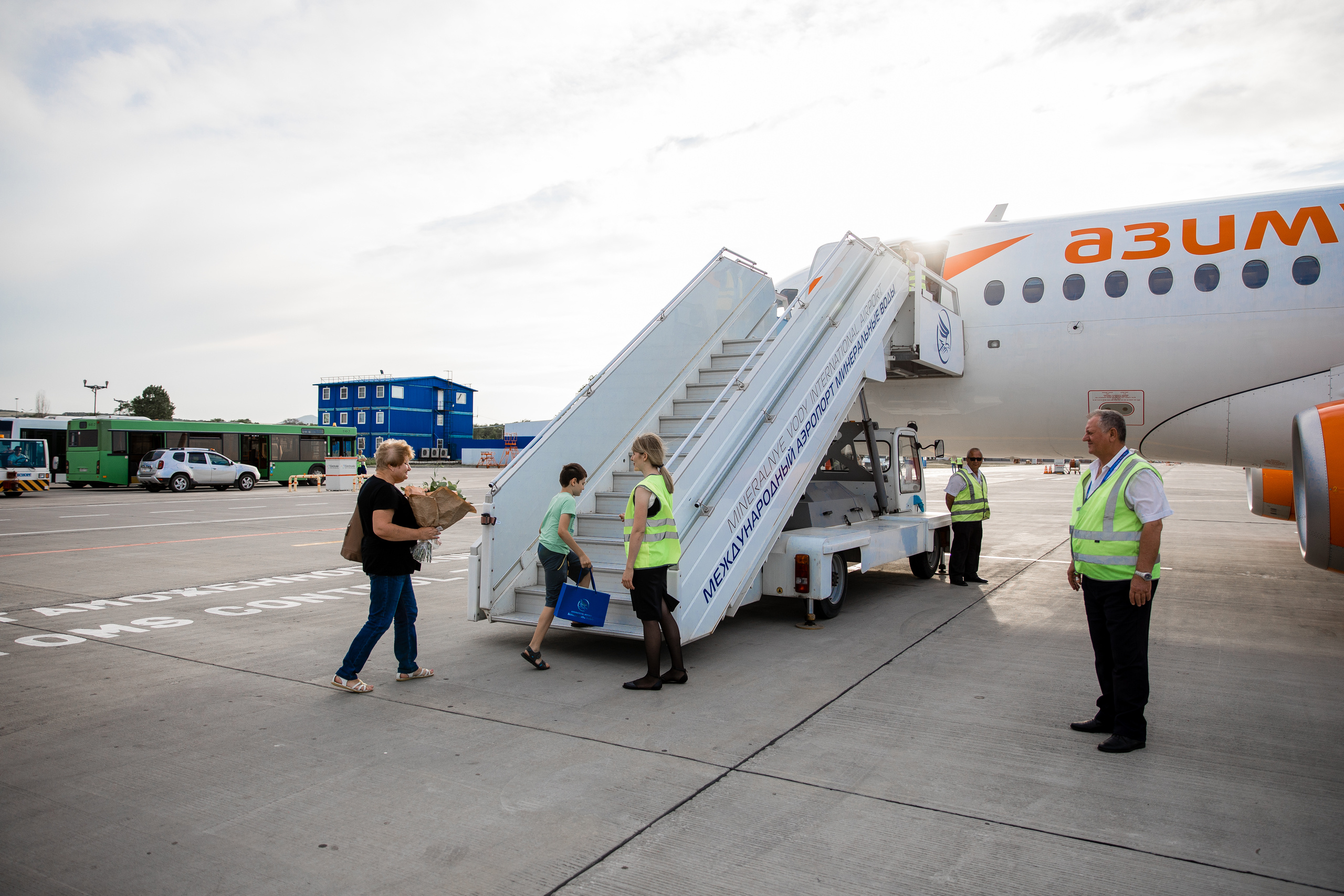 MRV 1 000 000 пассажир. Самый свадебный фотограф