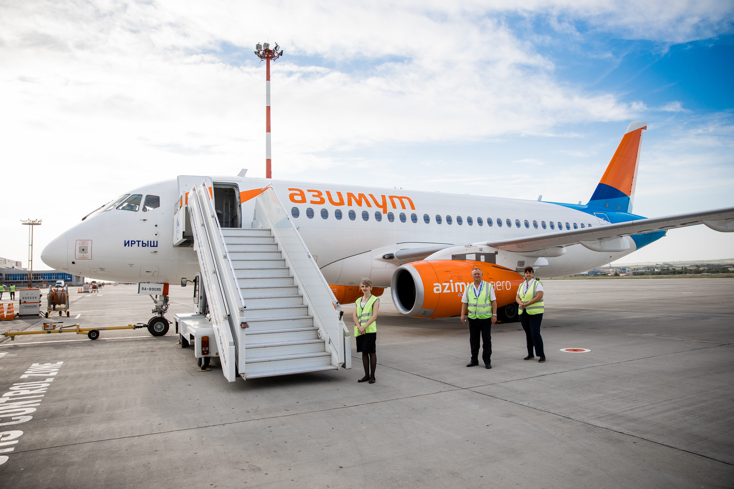 MRV 1 000 000 пассажир. Самый свадебный фотограф