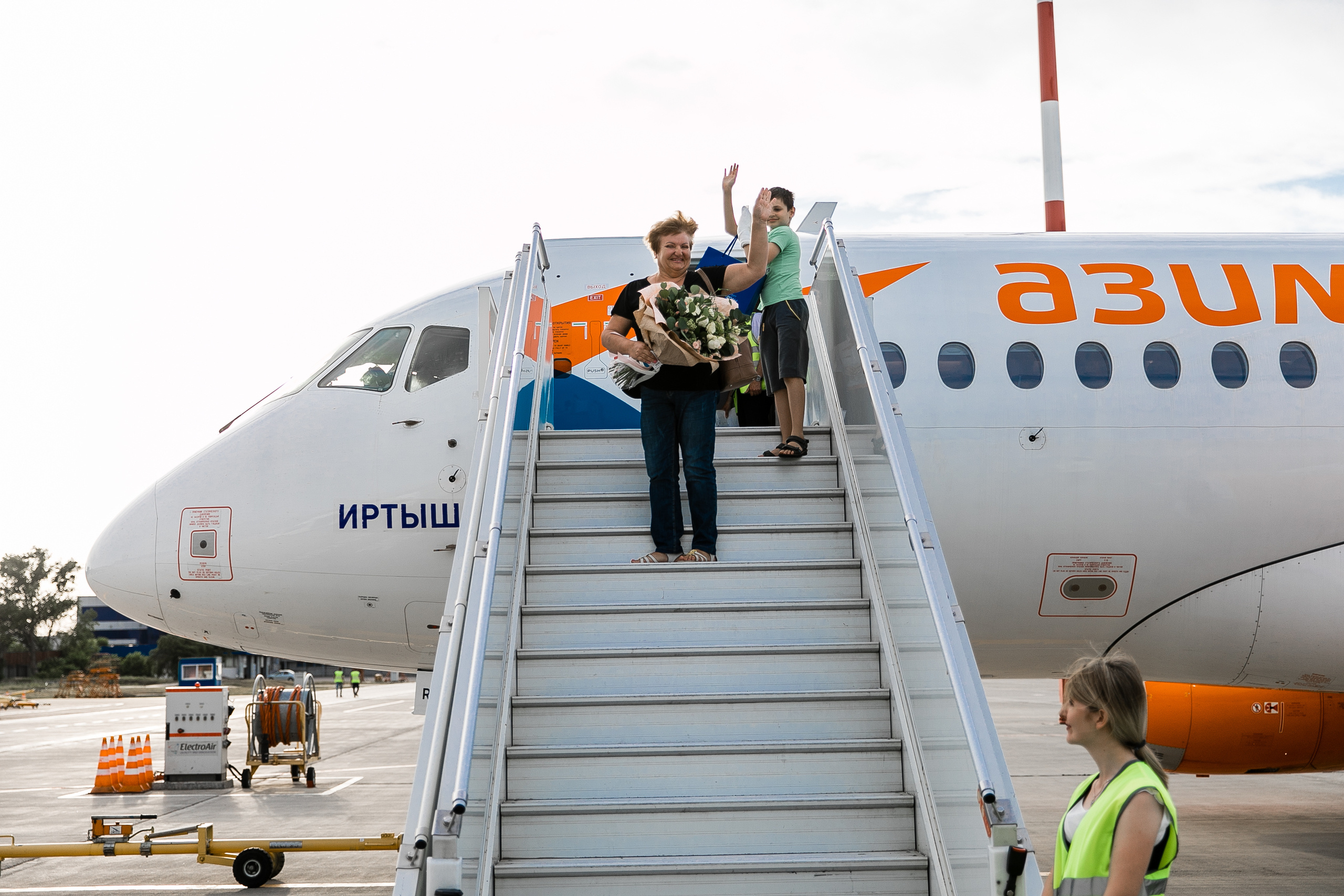 MRV 1 000 000 пассажир. Самый свадебный фотограф