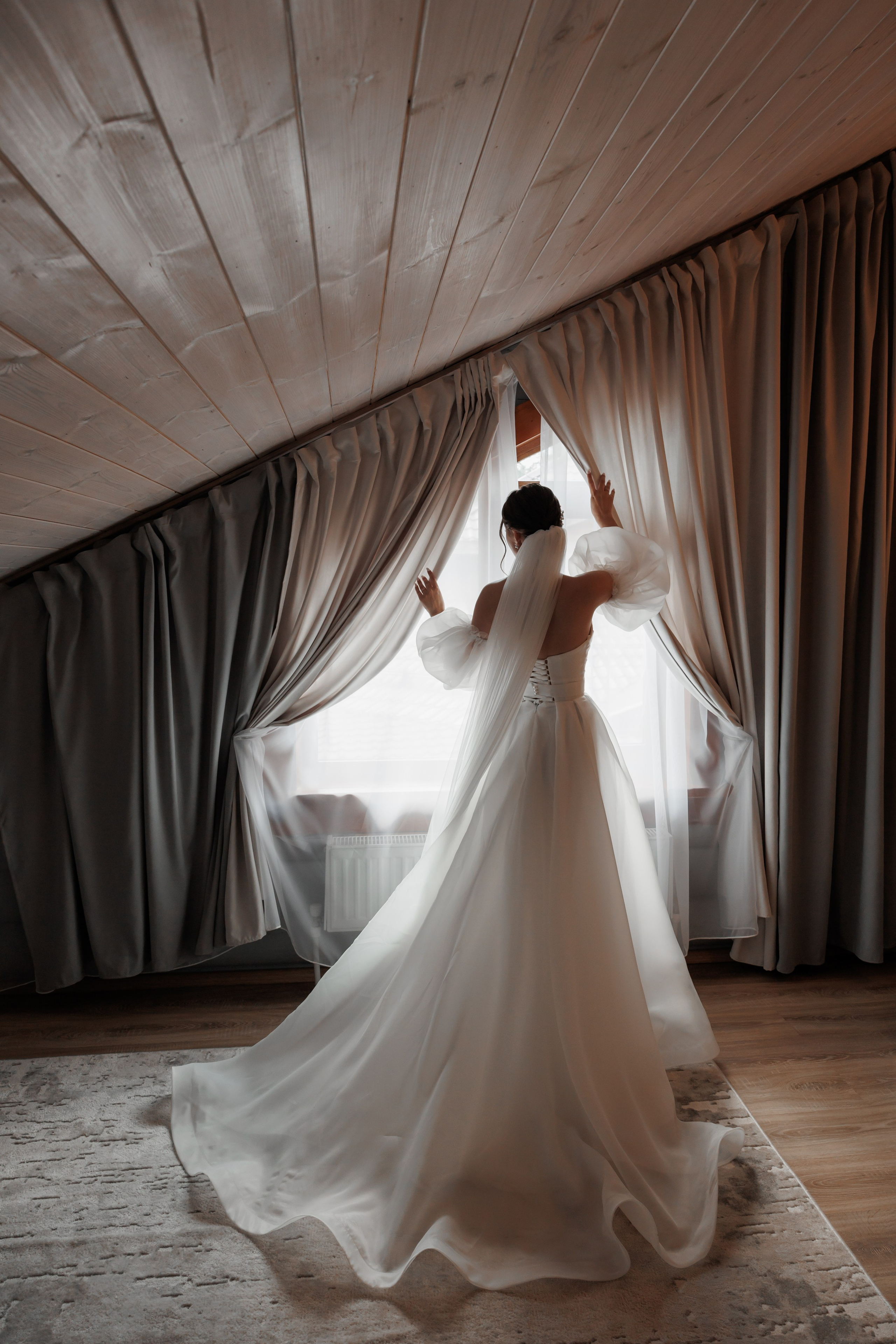 Полина и Дмитрий, загородный клуб «Барин», ЗАГС в г. Пушкино. Свадебный и репортажный фотограф (Москва, Королев и другие)