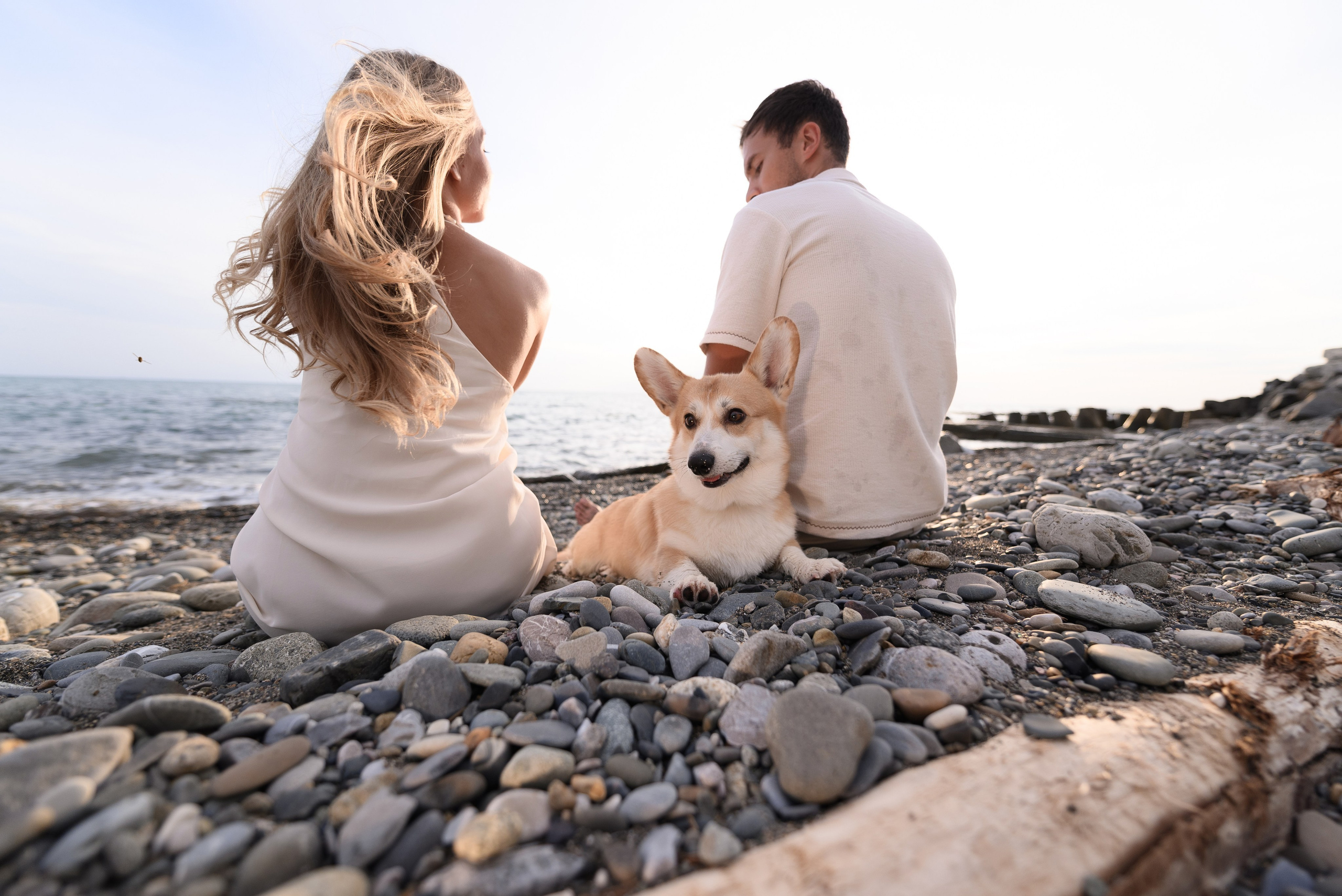 Фотограф Сочи создает лучшие Love Story фотосессии на пляже, где любовь пары переплетается с морским пейзажем