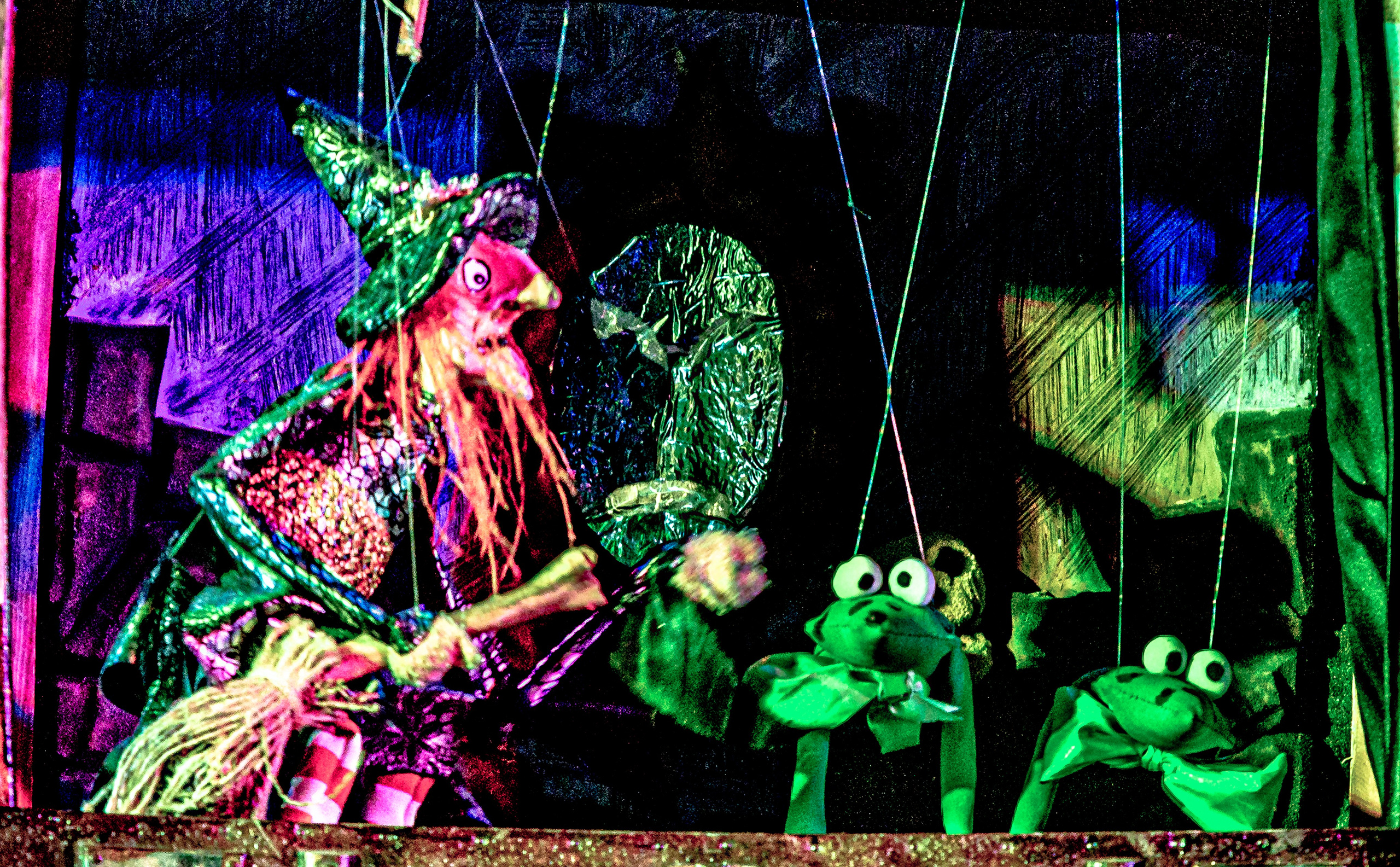 Маленькая ведьма спектакль театра Саквояж. Фотограф в Сочи Юрий Шептаев