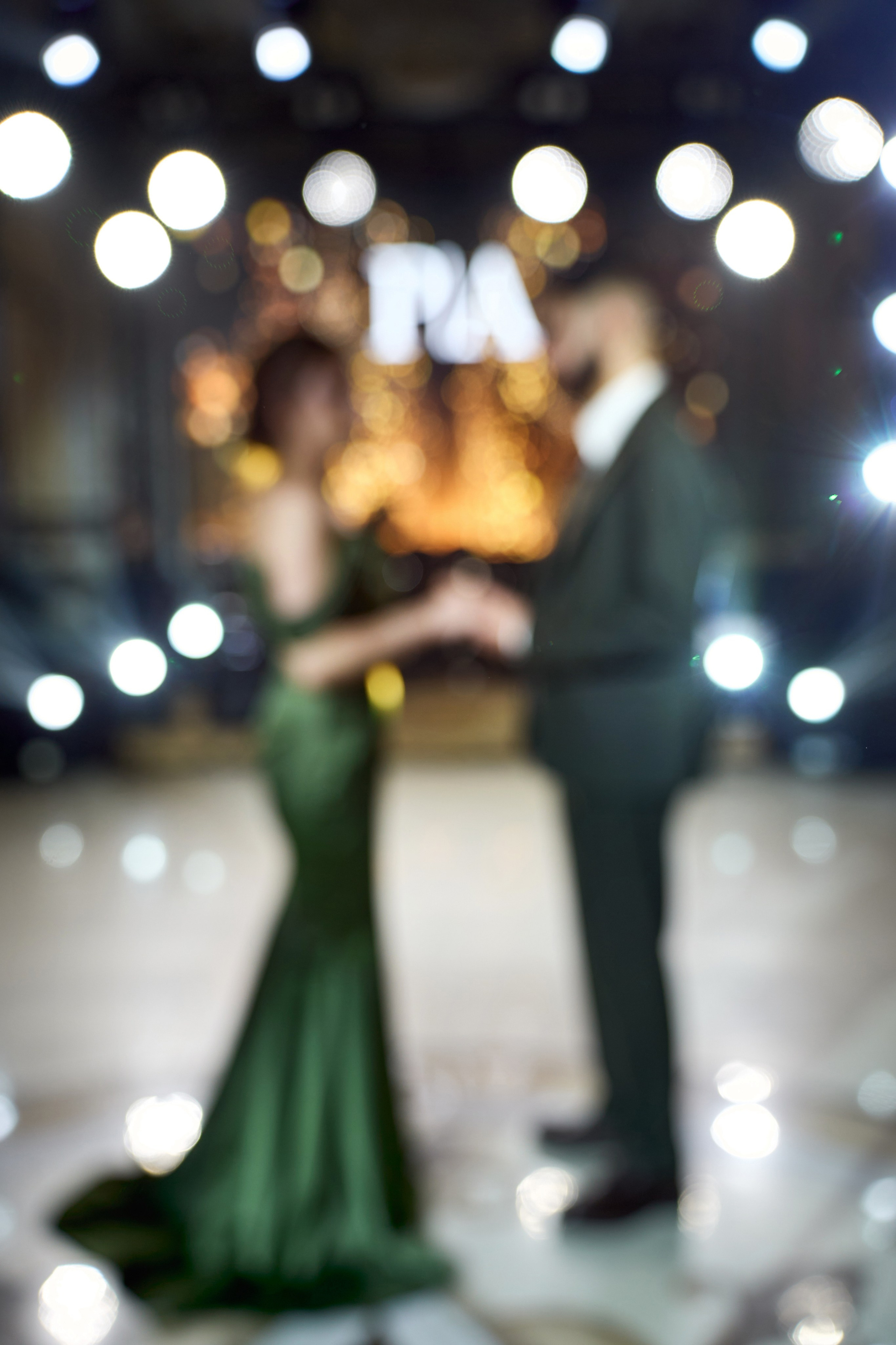 Красивое и чувственное сватовство Рафаэля & Алины в GOLDEN PALACE от ТВИНС СТУДИО. ТВИНС СТУДИО — лучшие свадебные фотографы и видеографы в Краснодаре