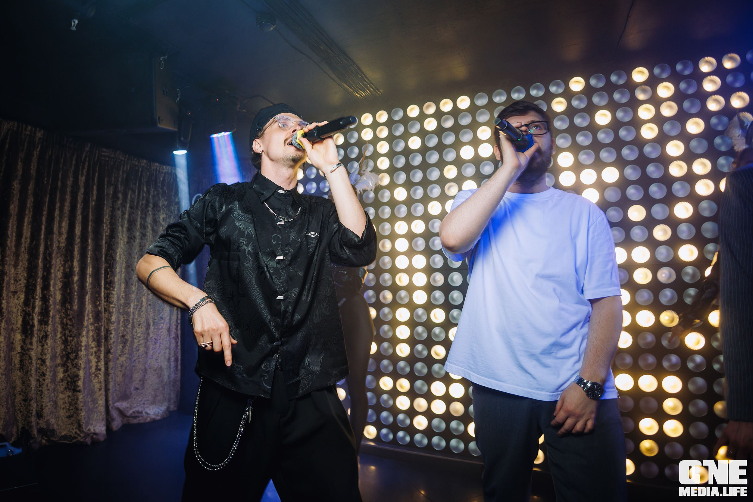 Фоторепортаж из караоке-клуба Эйфория. One Media Life: фоторепортажи, фотоотчеты с мероприятий и заведений