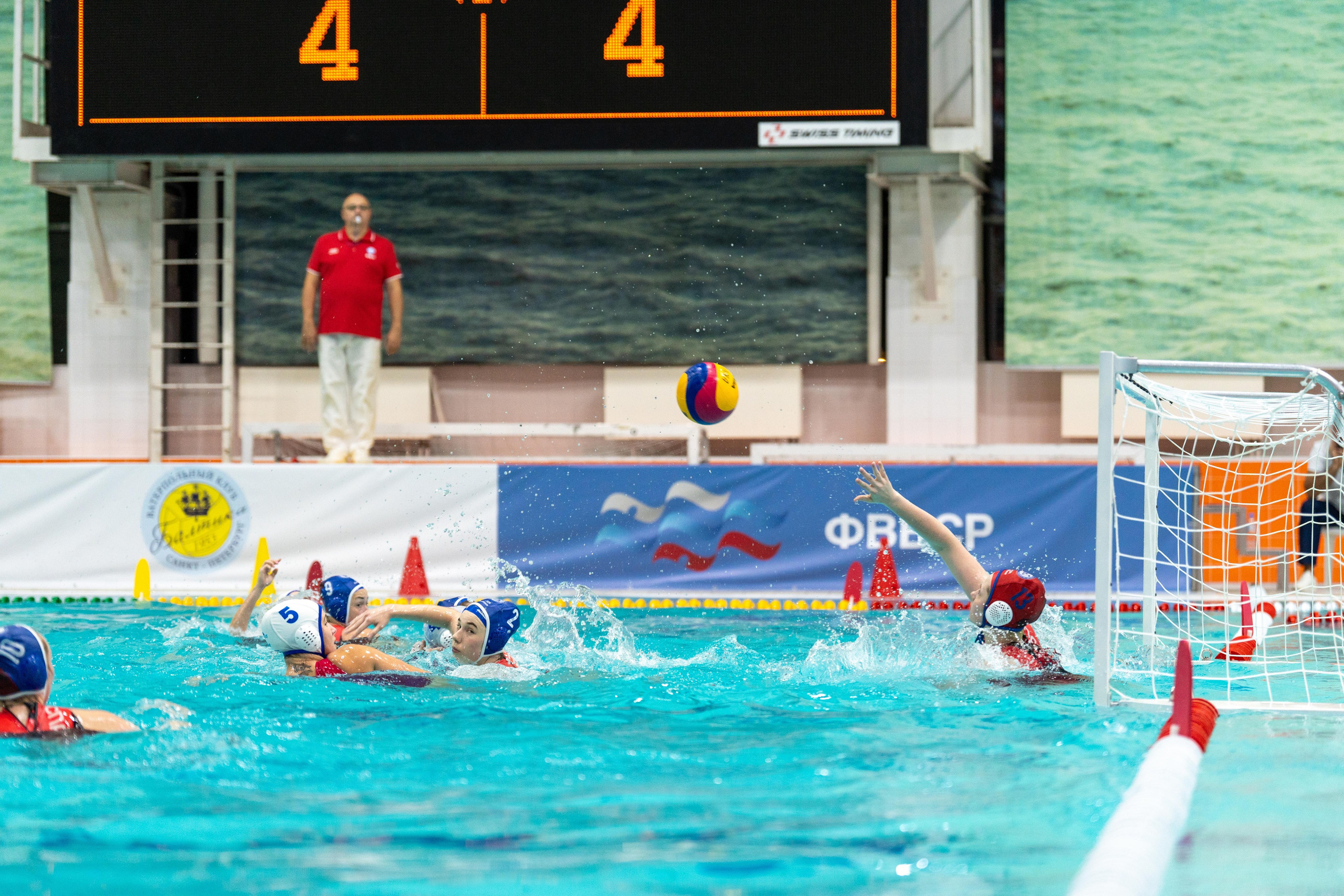 Спортивный фотограф Санкт-Петербург запечатлел женский матч водного поло Диана – Спартак-Волгоград
