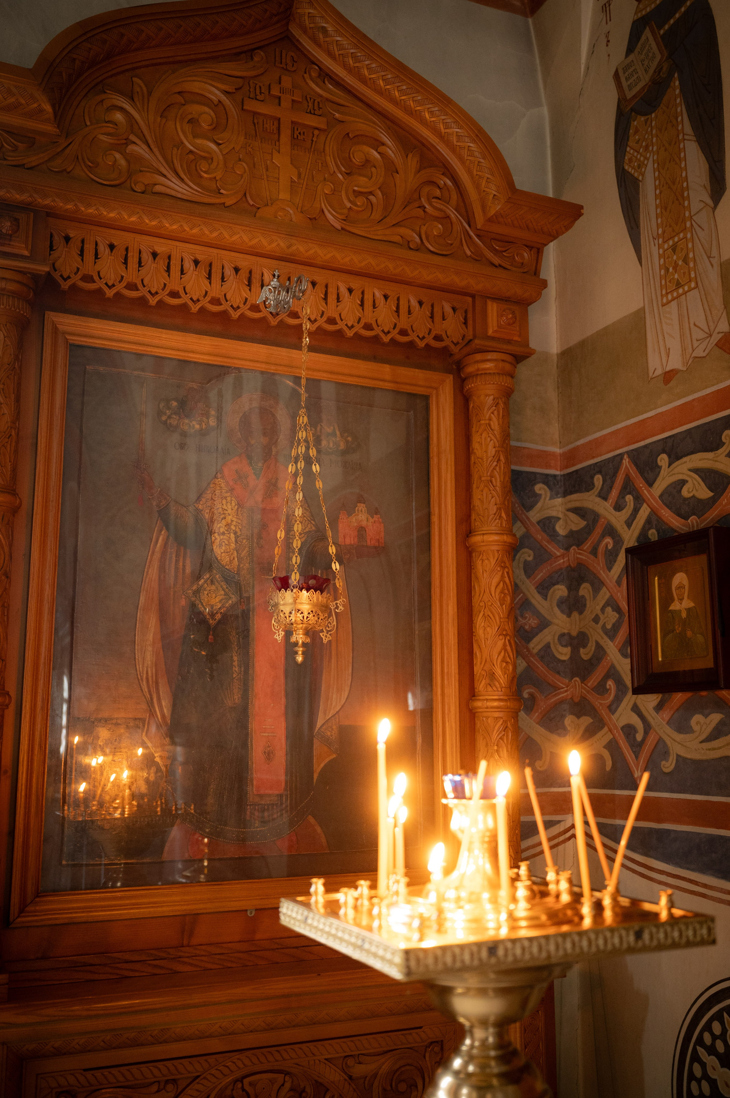 Паломническая поездка на Бутовский полигон. Антон и Татьяна Денисенко — В храме