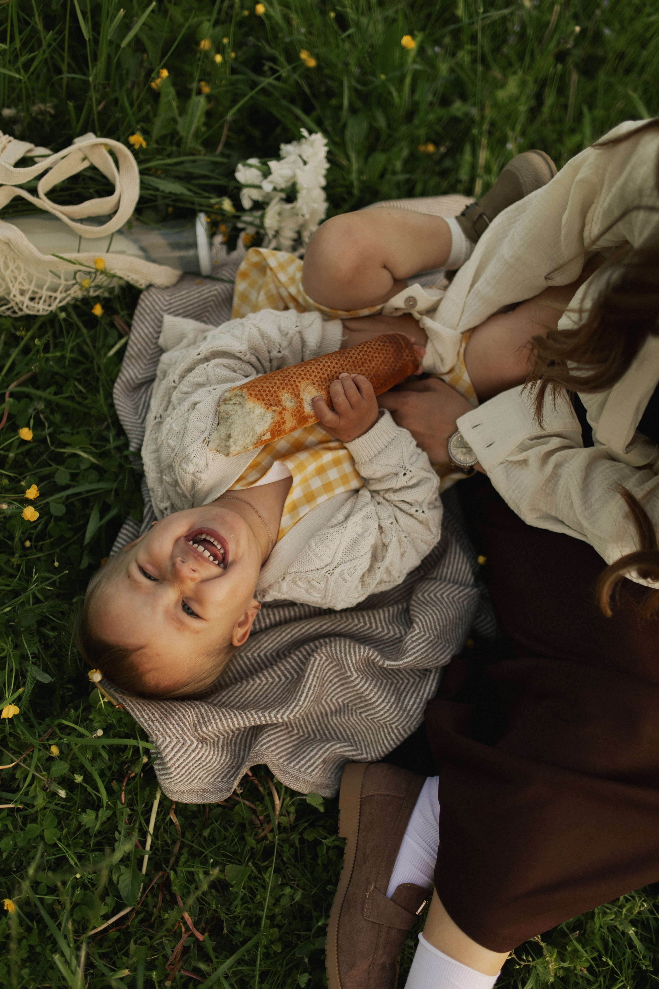 Лола и Софи. Главная