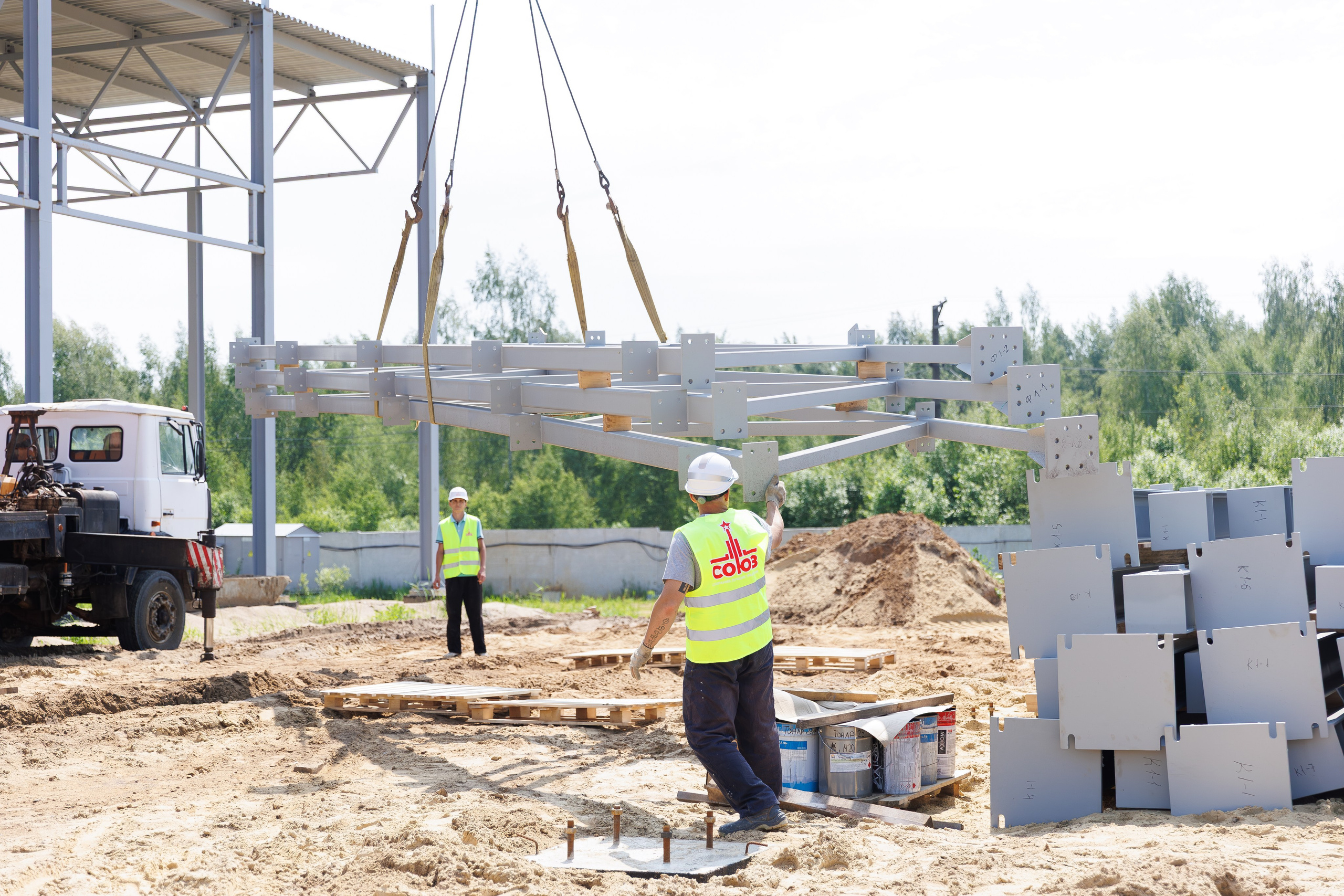 Склады под аренду. Фотосъёмка для бизнеса — предметное фото, репортаж с мероприятий, портреты людей, съёмка интерьера и экстерьера