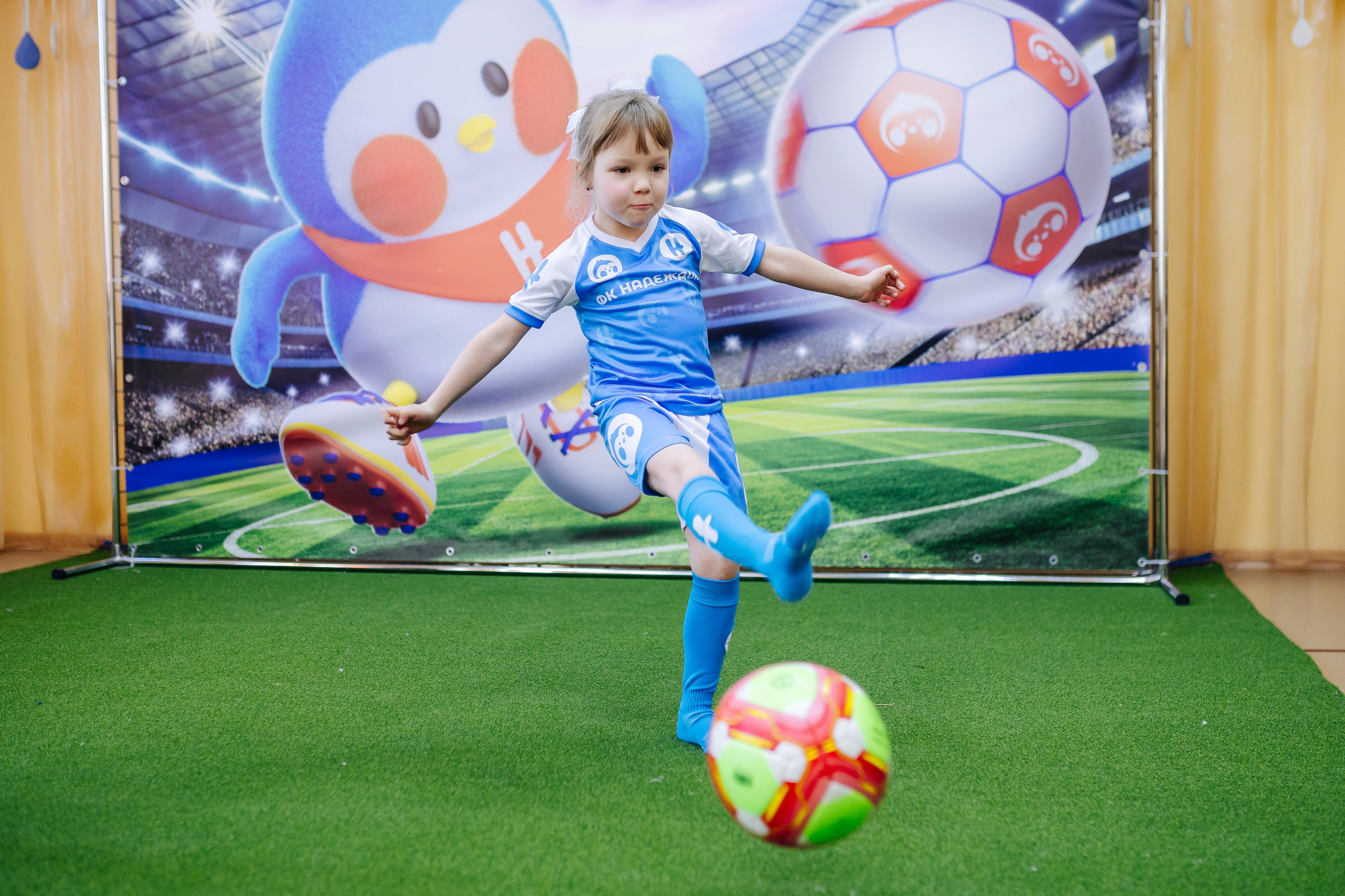 Фотосессия с кубком в детских садах г. Магнитогорска. Денис Прохоров Фотограф в г. Магнитогорск