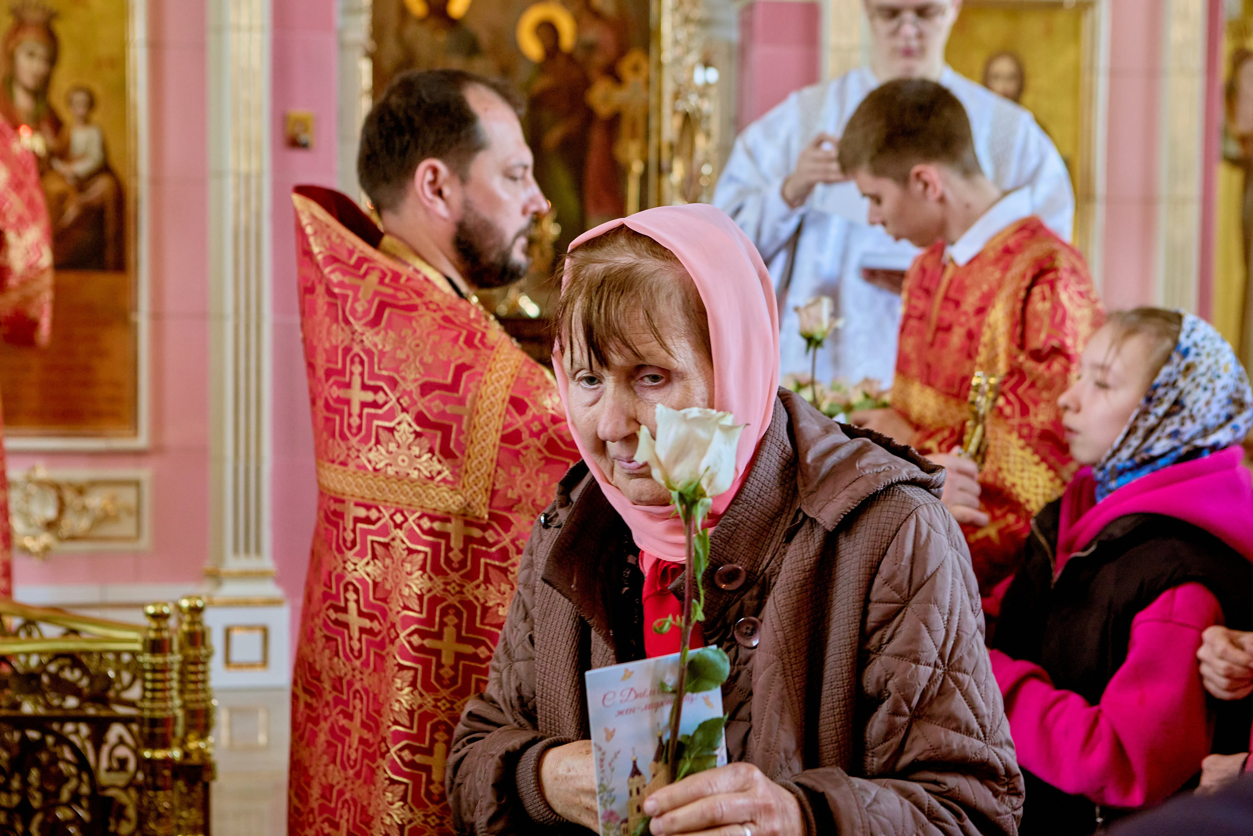 Фотографии Литургии в Праздник Святых Жен Мироносиц