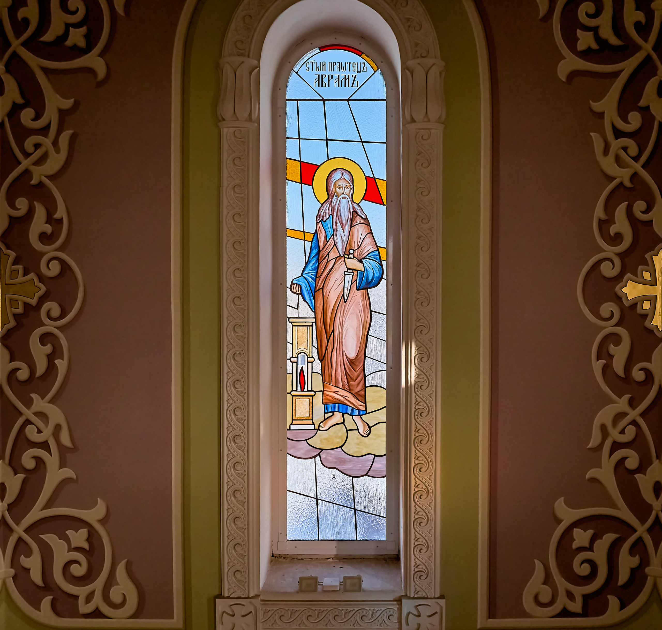 Фотографии Витражей в храме пророка Божия Илии