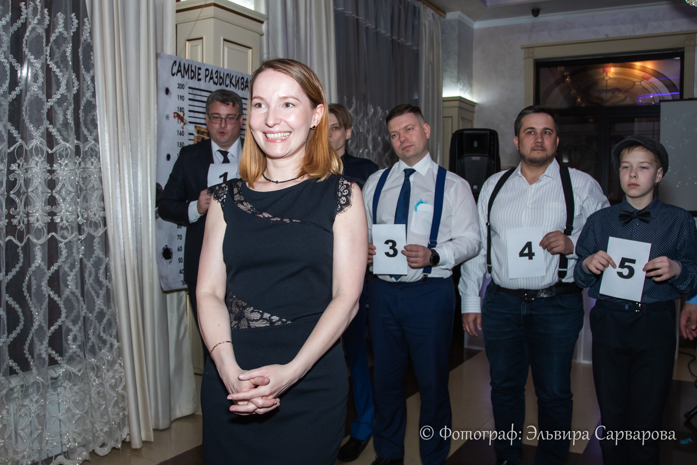 Гангстерская вечеринка в стиле 1920-х. Репортажный Фотограф