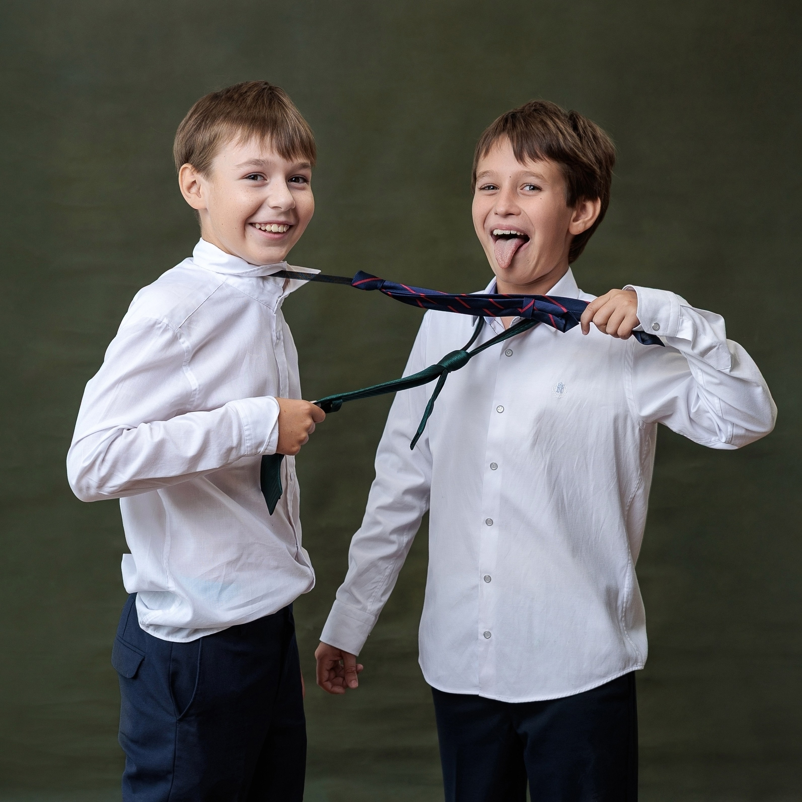 НАЧАЛЬНАЯ ШКОЛА. Выпускные альбомы, школьные фотографии, детский сад, Москва и Московская область