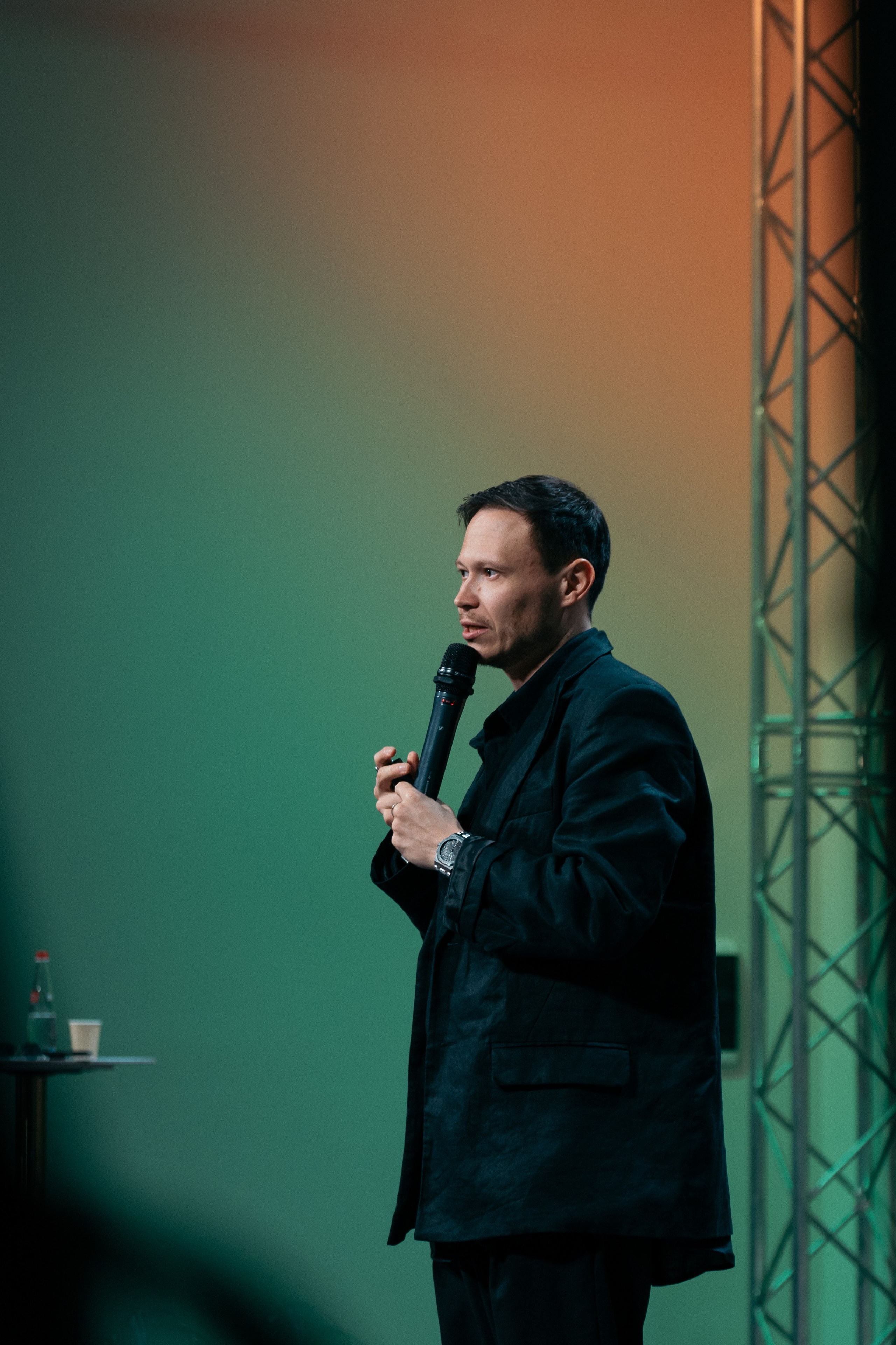 METOD Conf. Я занимаюсь событийной, свадебной, товарной, студийной… фотографией