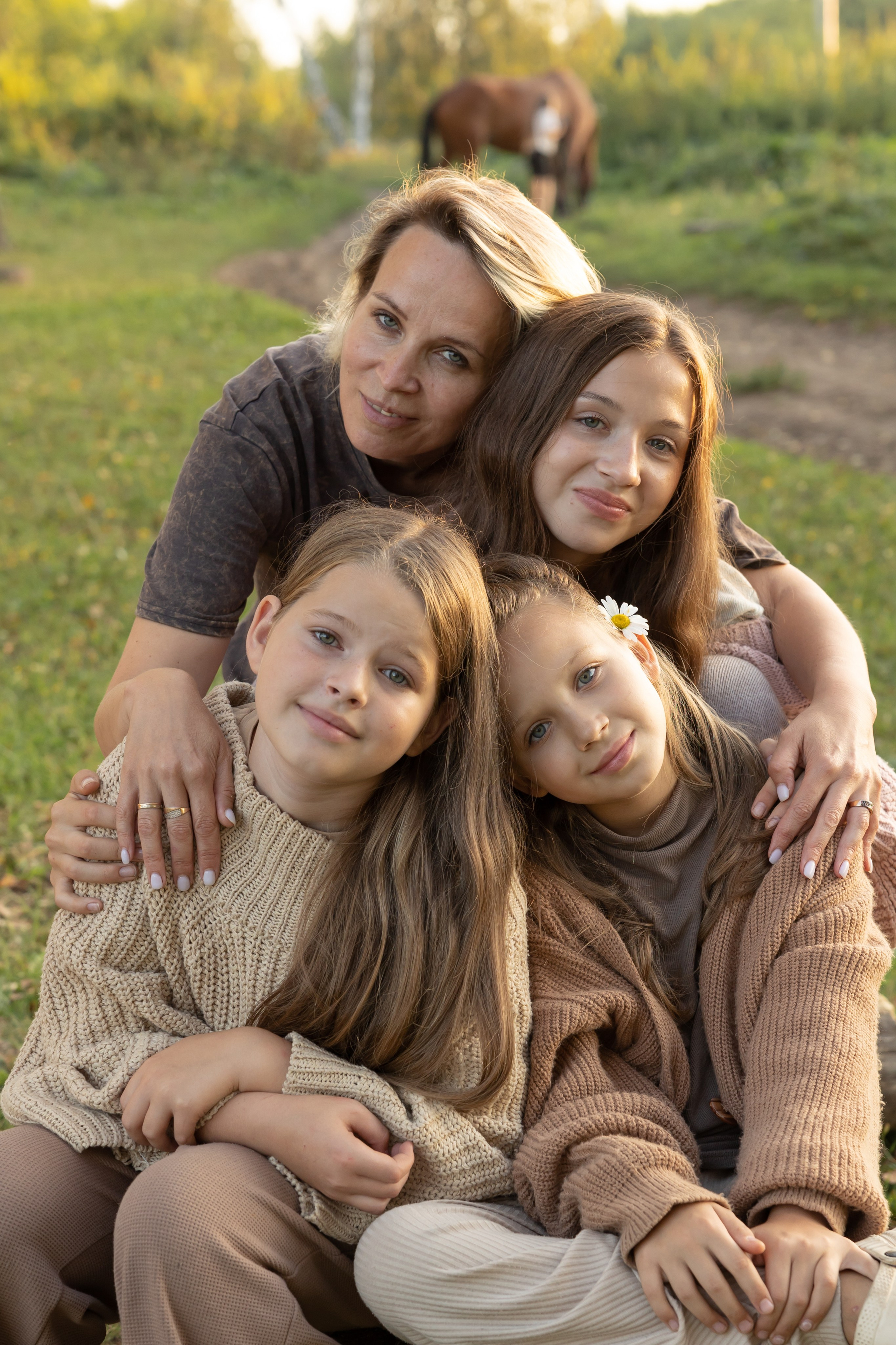 Прогулка на конюшне. Семейный и женский фотограф, стильный репортаж в г. Новосибирск