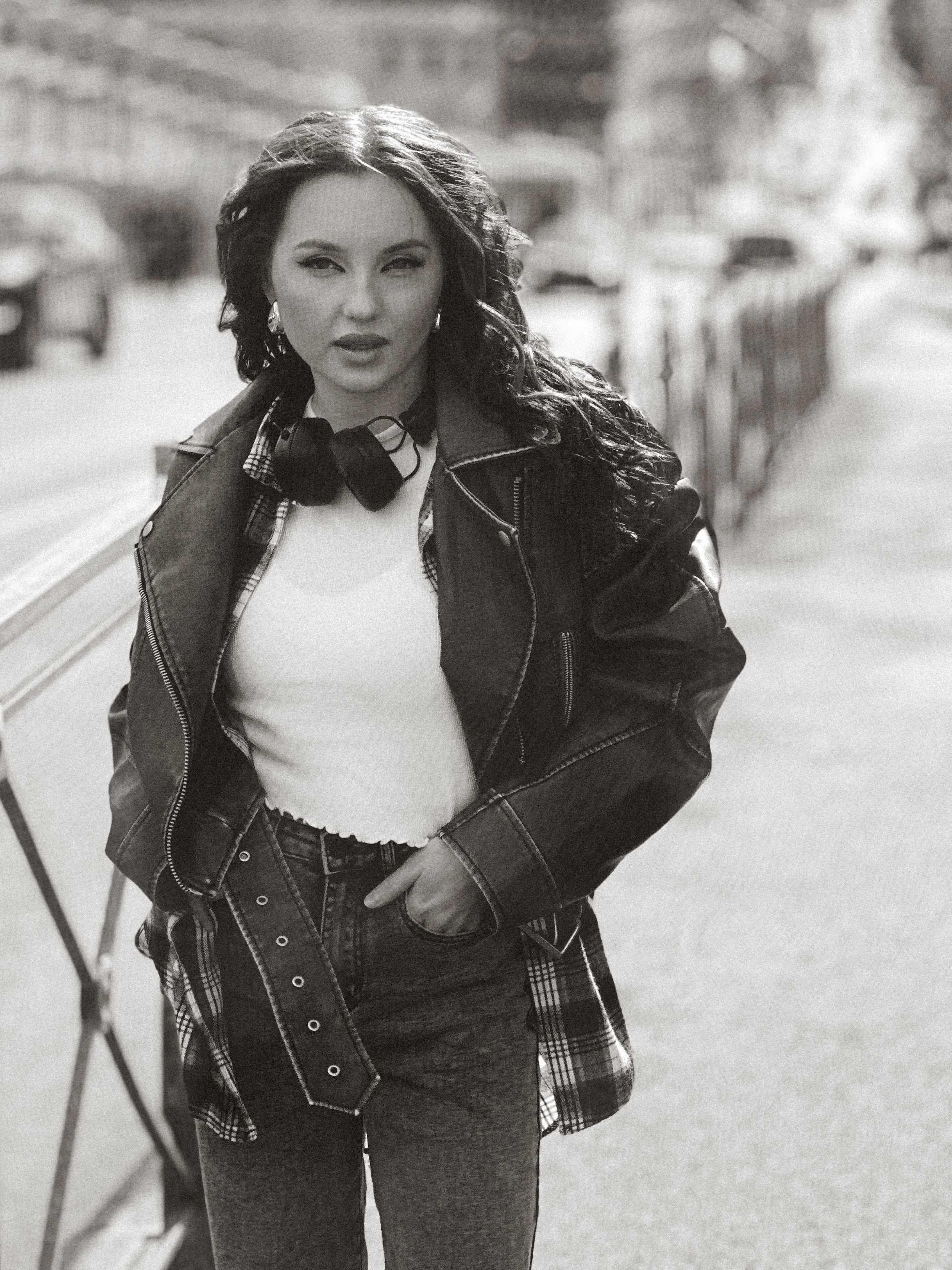 90s. Чувственный мобильный фотограф в Казани и Сочи Дьяченко Дарья