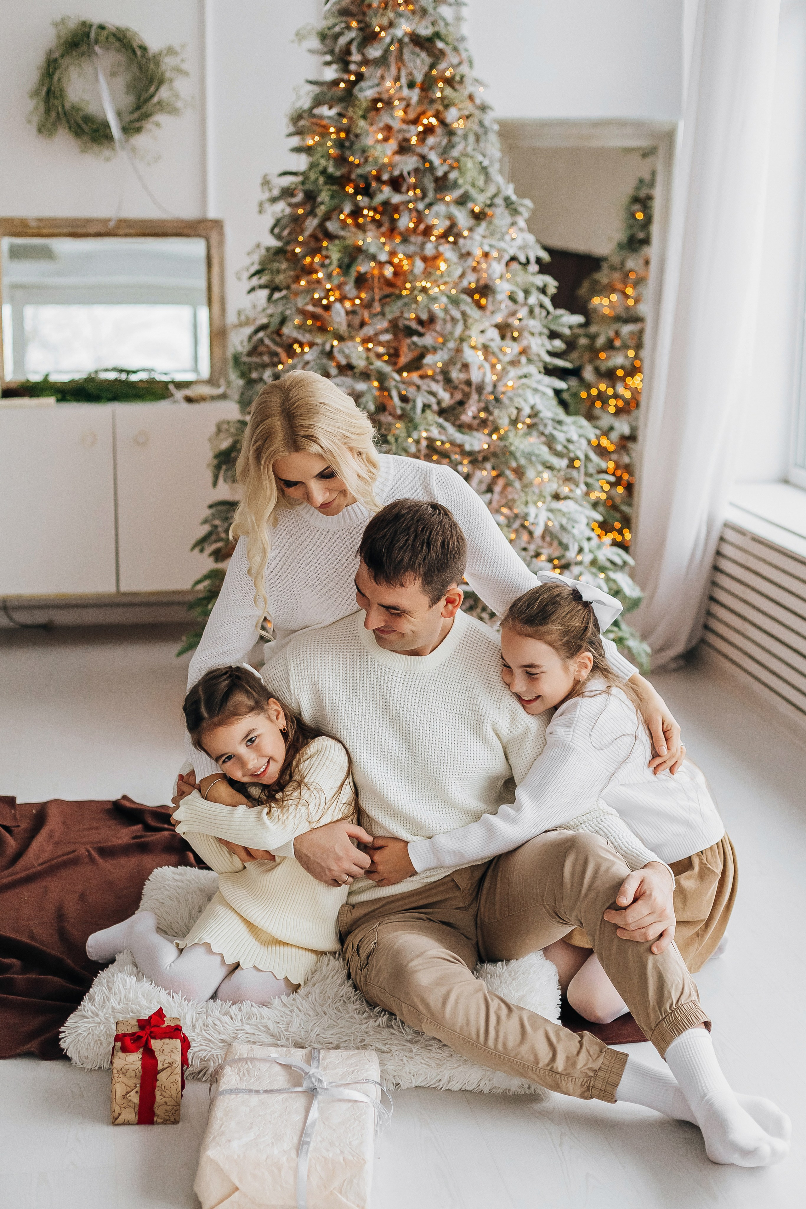 Семейная новогодняя фотосессия. Портретный и семейный фотограф в Минске