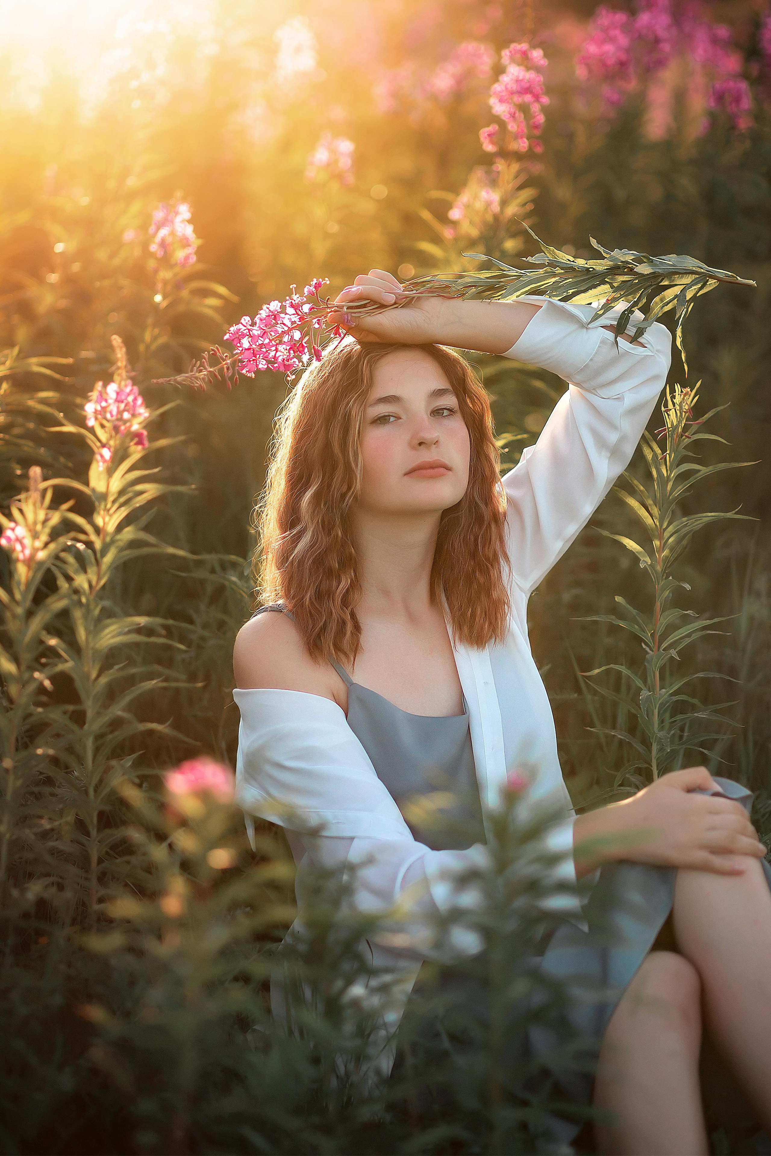 Волшебный закат в поле Иван-чая. Детский и семейный фотограф в Красноярске Юлия Бирюкова