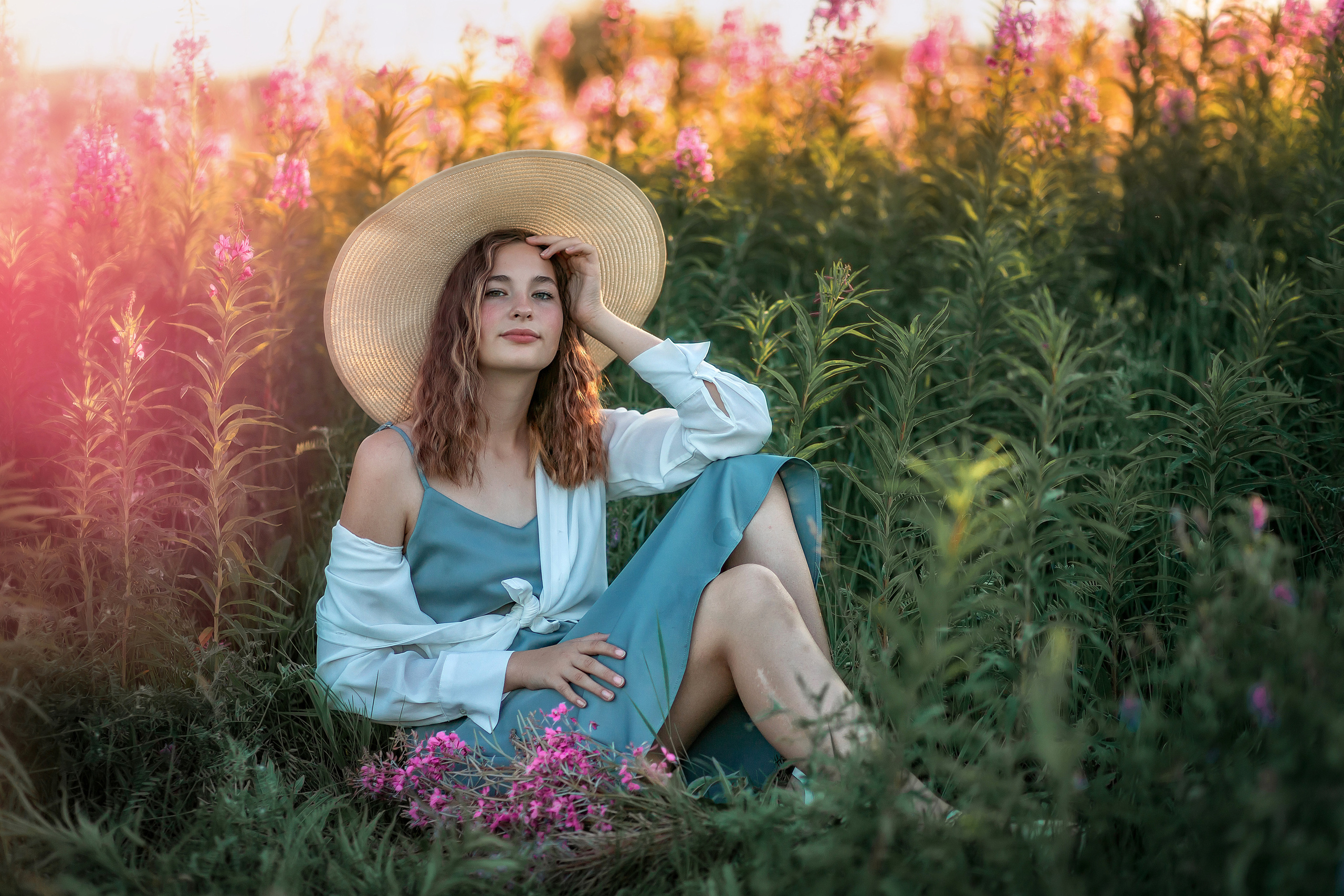 Волшебный закат в поле Иван-чая. Детский и семейный фотограф в Красноярске Юлия Бирюкова