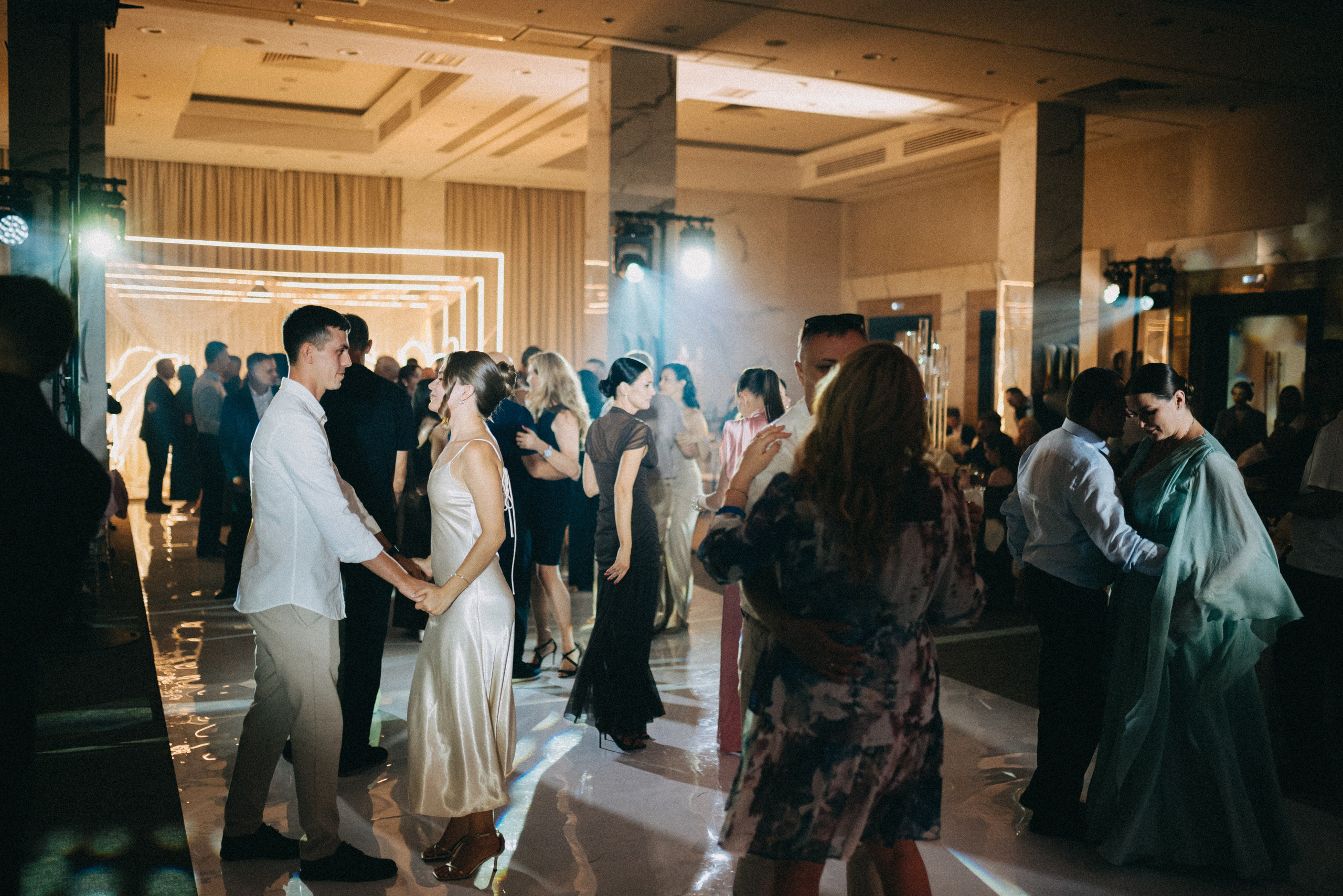 Александр и Виктория | Полный свадебный день. Выступала в качестве второго фотографа. Фотограф Санкт-Петербург, Новороссийск