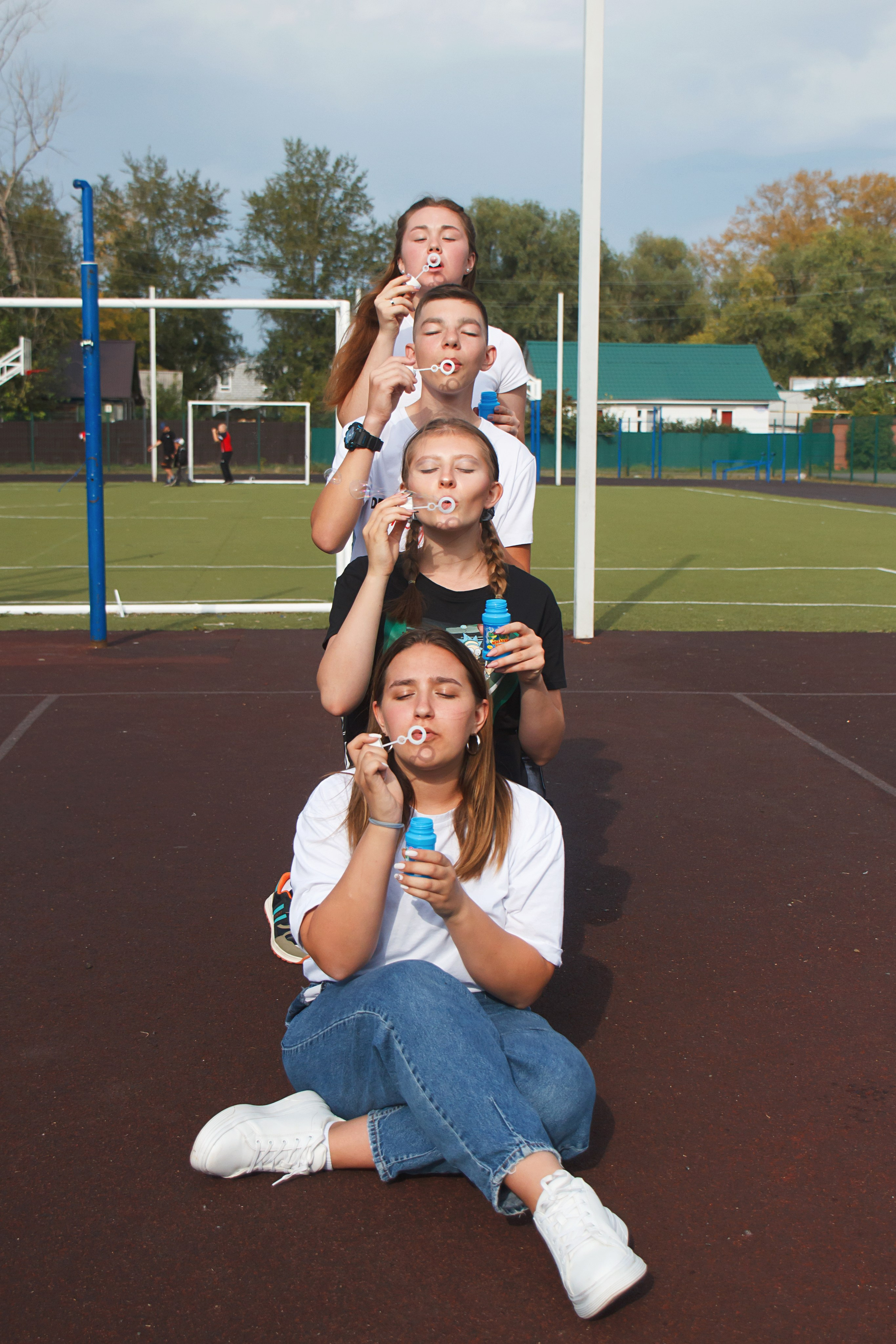 Выпускной альбом 2023. Фотограф и видеограф в Омск/Москва Сащенко Лера