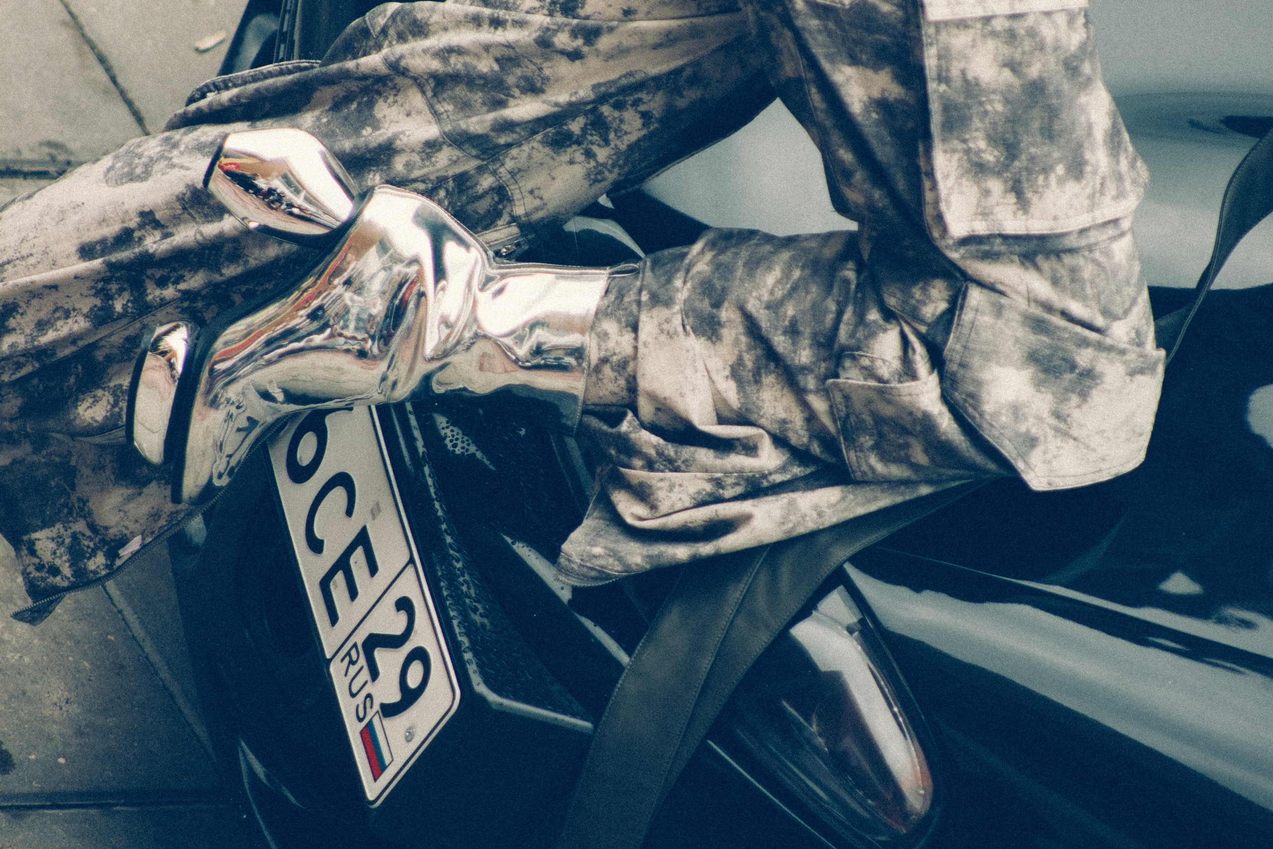 Синий токио. Портретный фотограф в москве вячеслав семиз