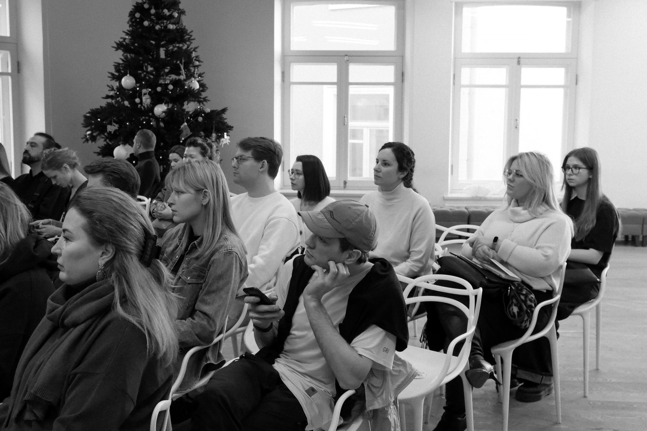 Прогулка с архитектором на диване: жилой комплекс «Садовые кварталы». Михаил Мулач | Архитектурный фотограф