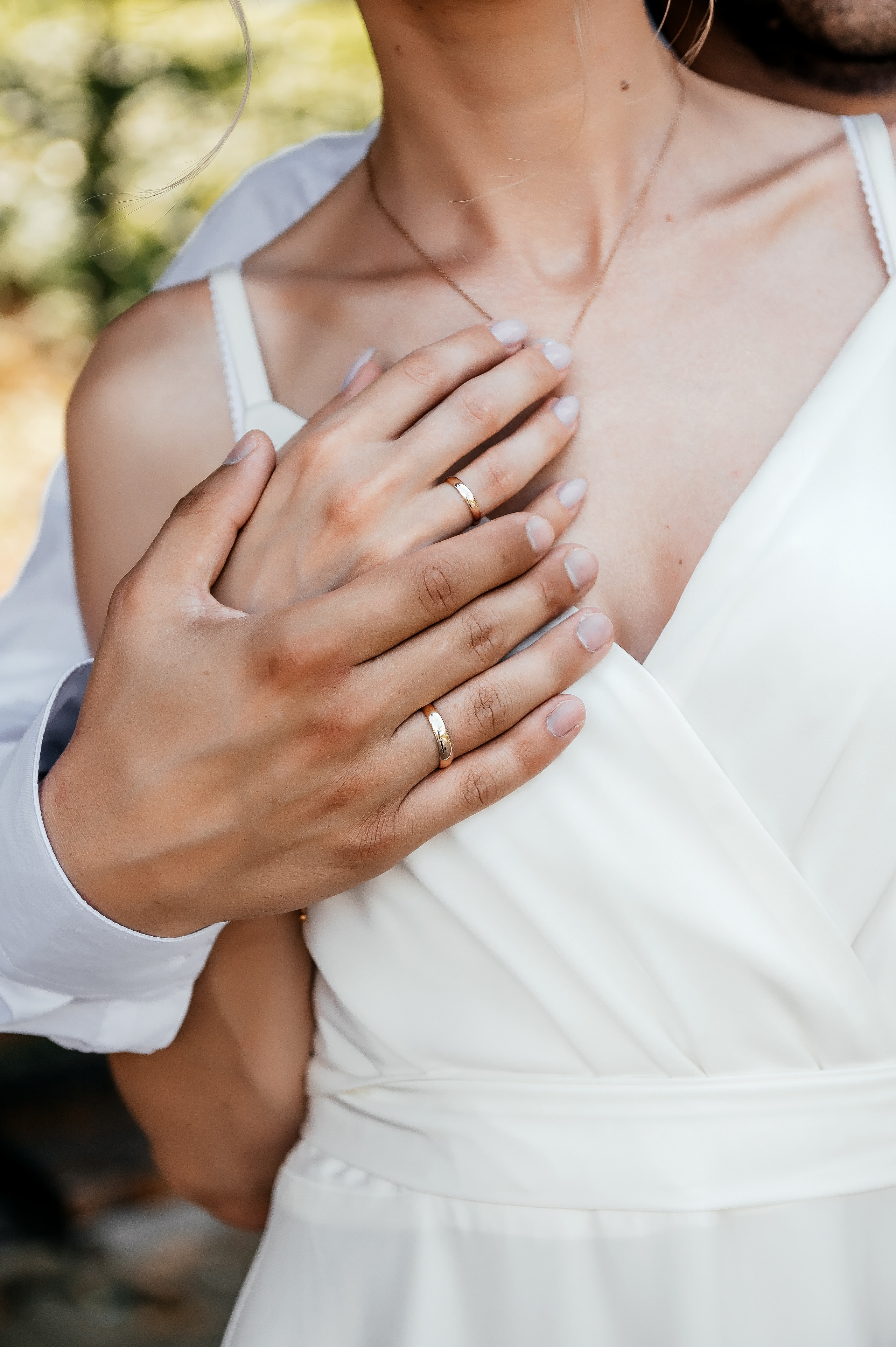 Свадебная прогулка по набережной в Щелково. Свадебный и семейный фотограф Виктория Носачёва. Щелково, Москва и МО