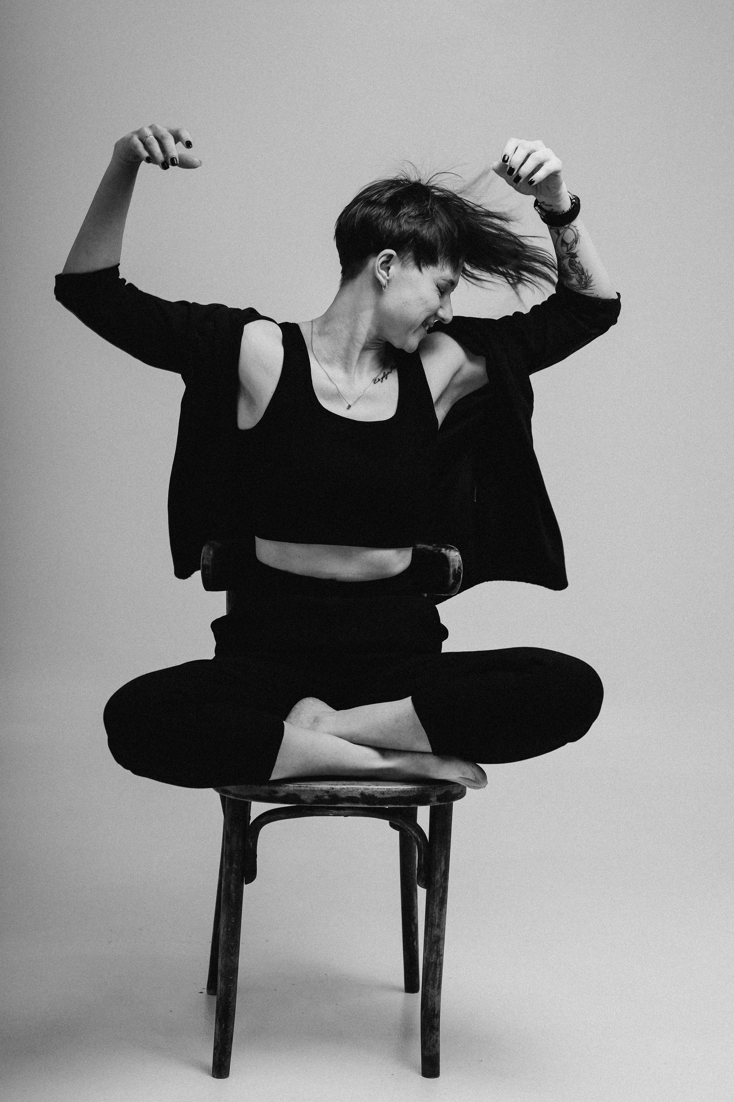 ЧБ. Фотограф в Жезказгане. Графический дизайнер