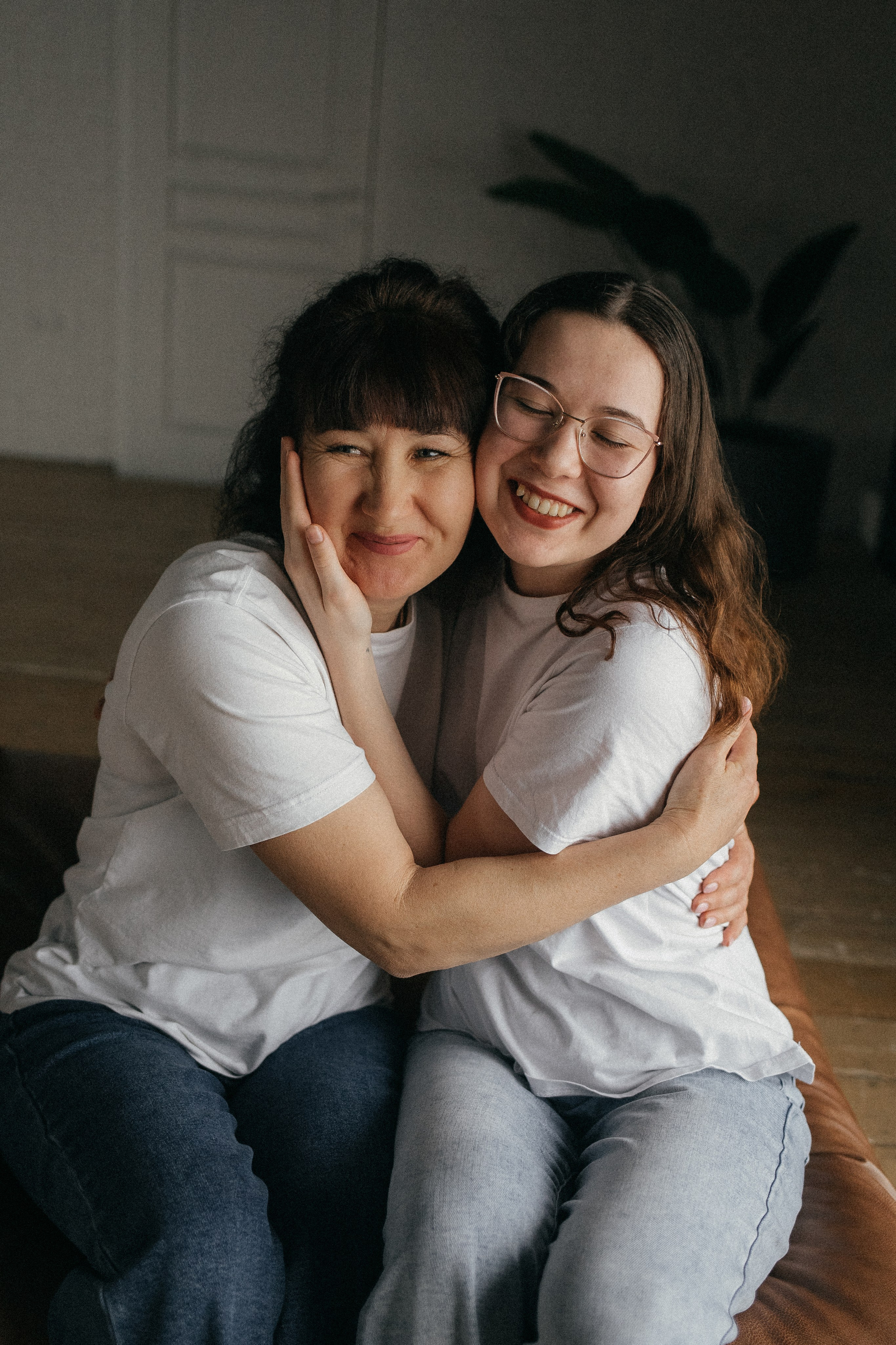 Ира, Надя и Татьяна. Главная