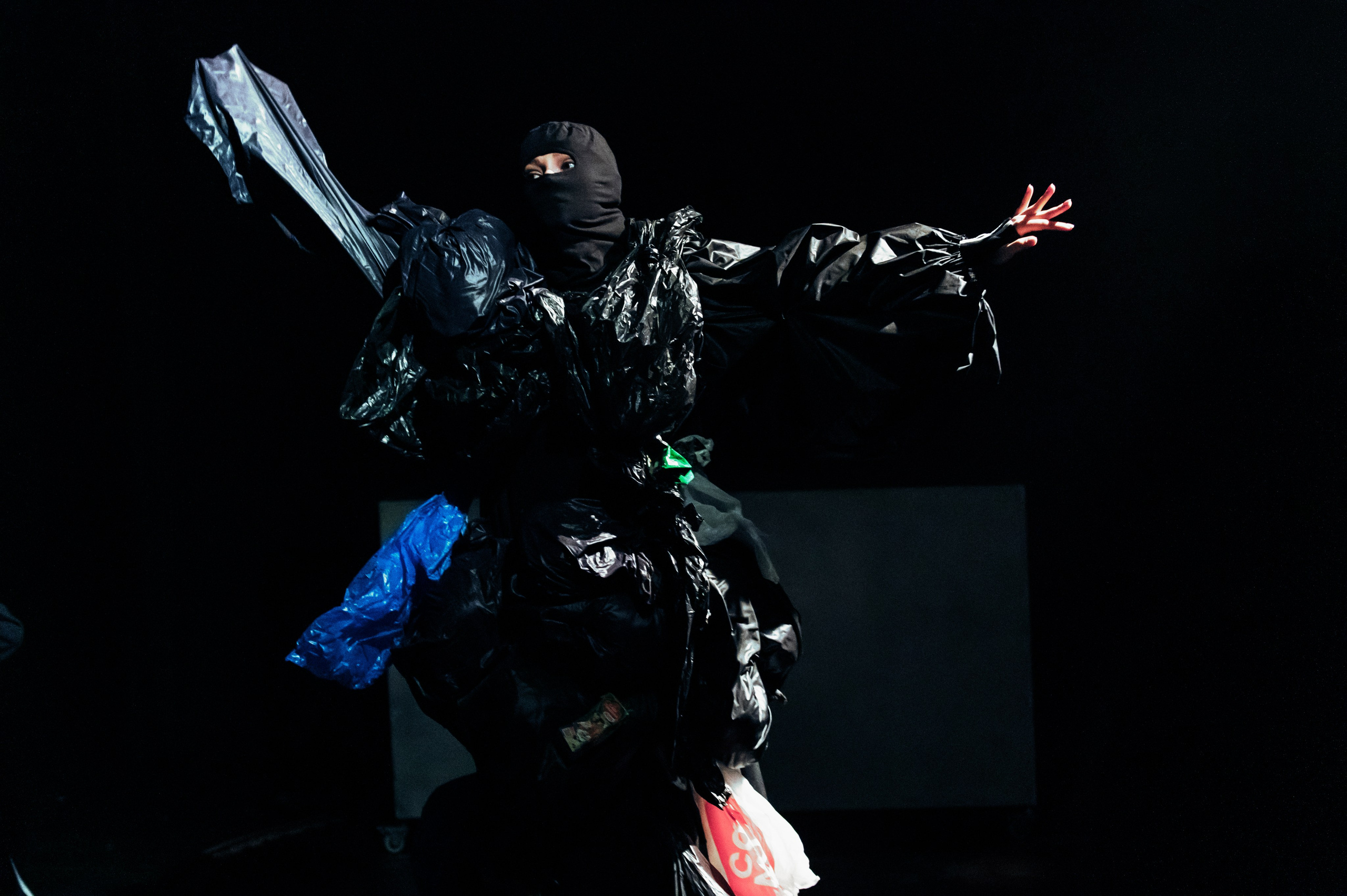 Спектакль "Магазин", Небольшой Драматический Театр /Санкт-Петербург/. Татьяна Колганова, Анна Шельяпкова, Михаил Тараканов