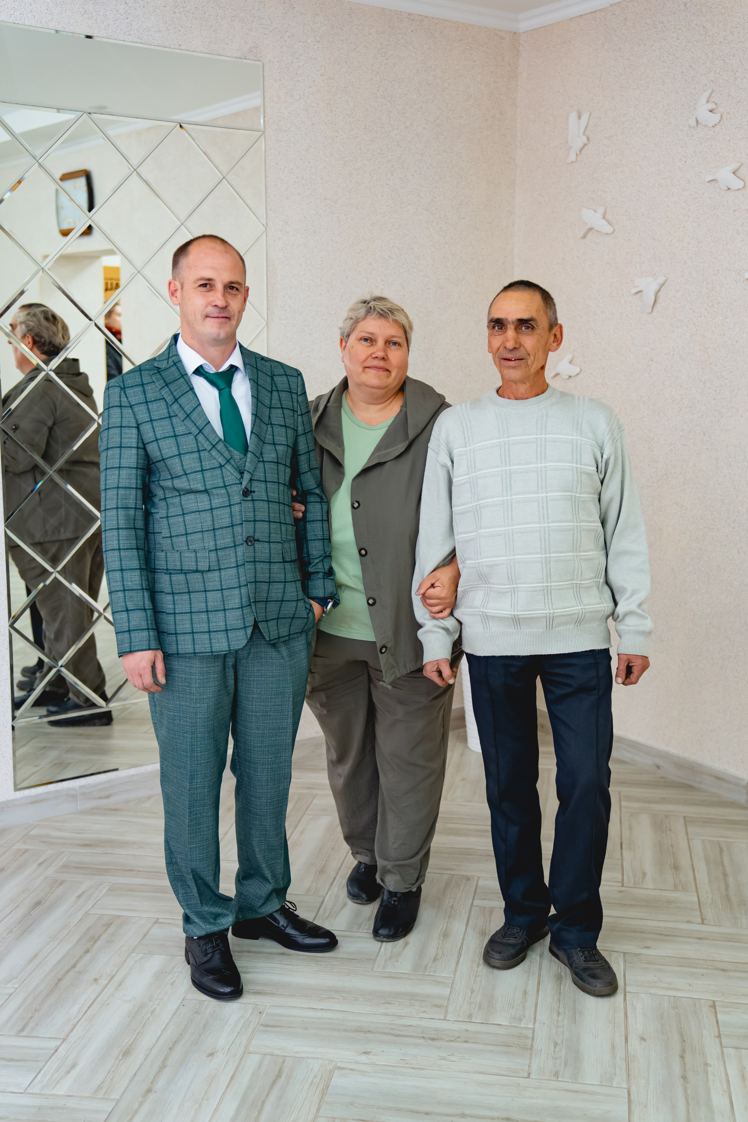 Осенняя Свадьба 2024. Занимаюсь профессиональной фотографией и живу рядом с Байкалом. Работаю в разных жанрах