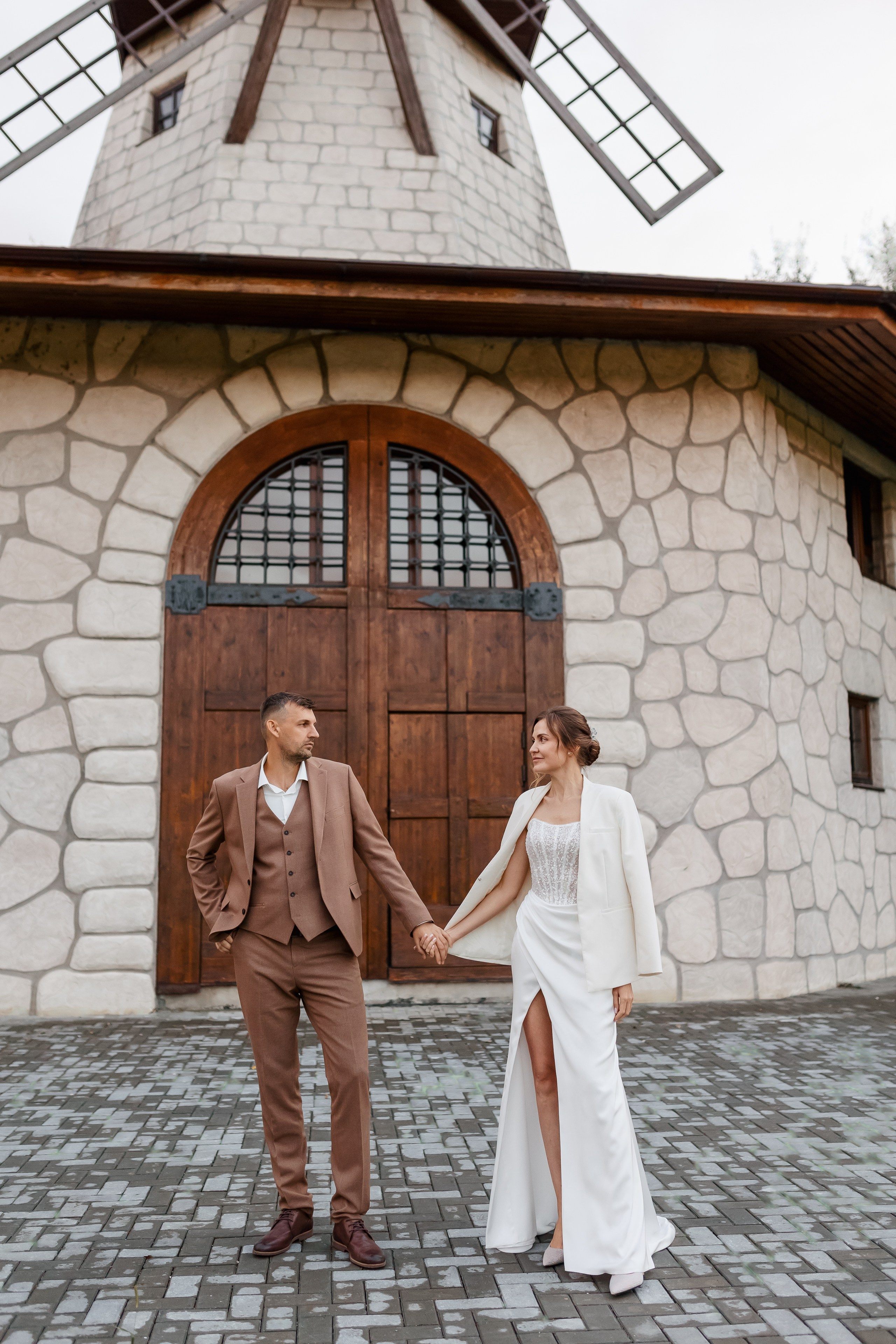 Павел и Вера. Мельница. Выездная регистрация. Свадебный фотограф в Хабаровске