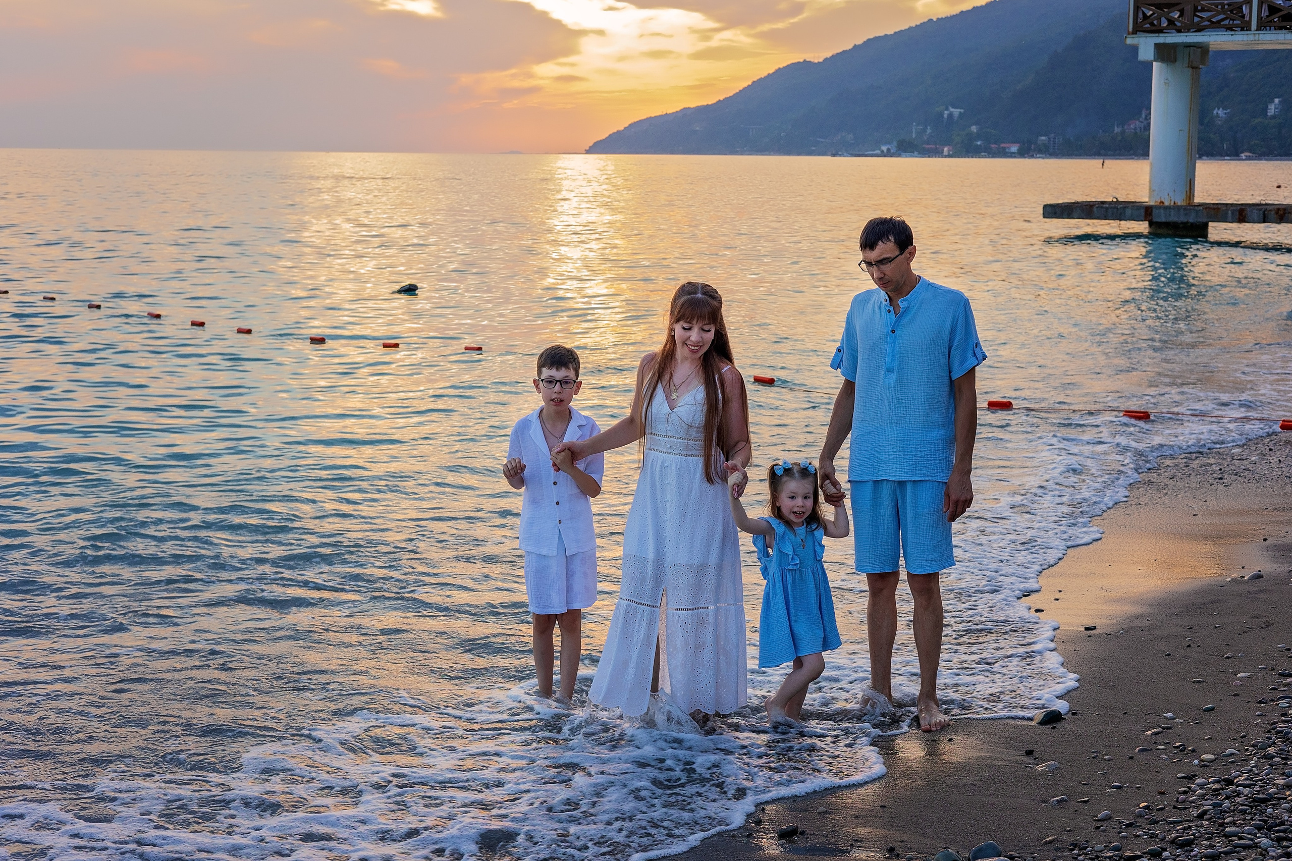 Отдых в Гагре. Свадебный и семейный фотограф в Абхазии Эля Цишба