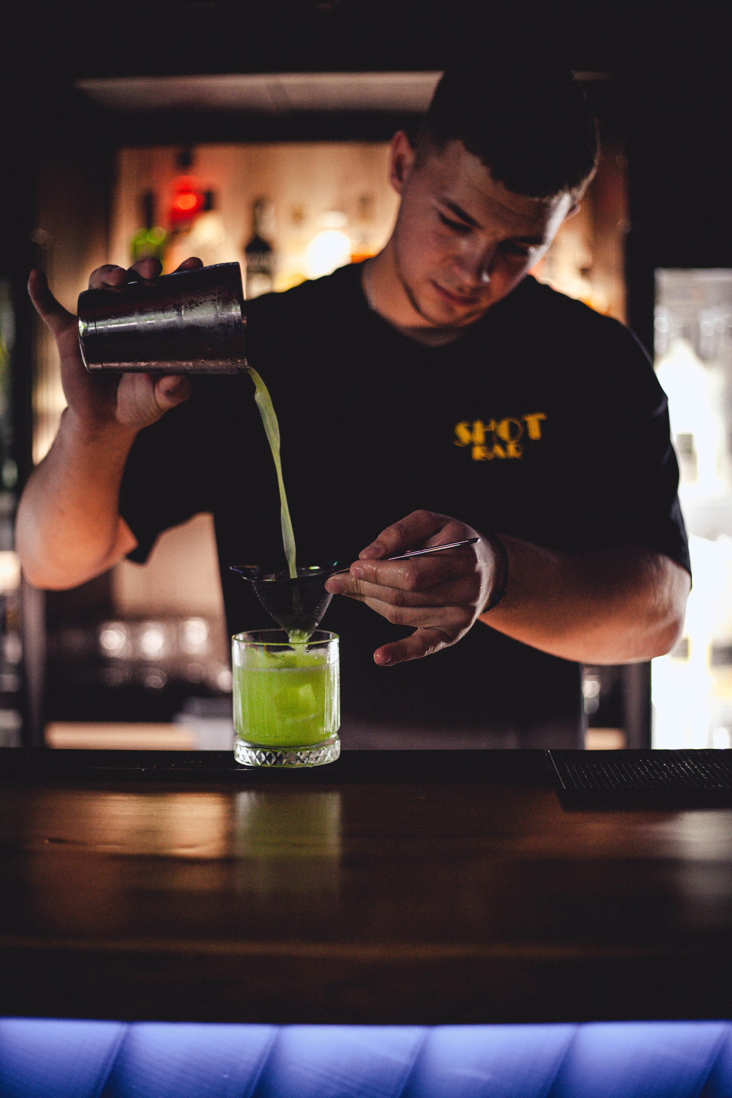 Шот Бар. Уличный фотограф Города N